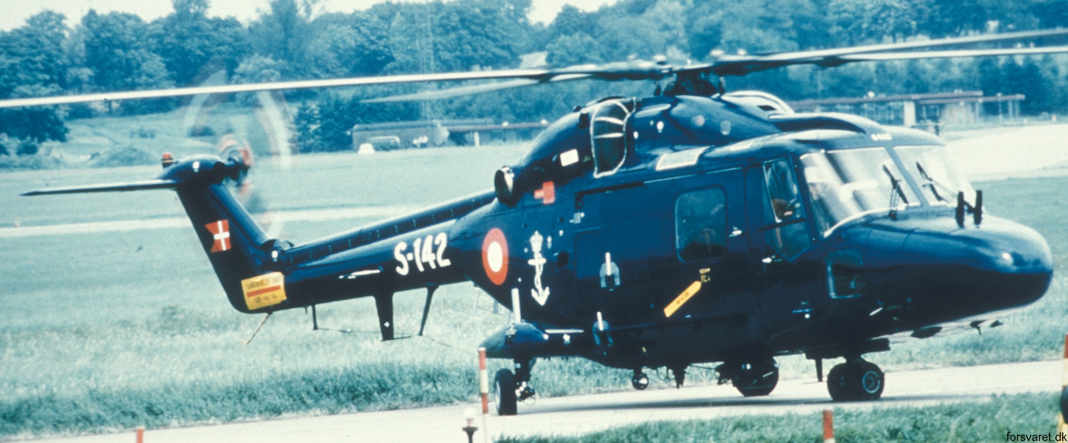 lynx mk.80 mk.90b helicopter westland royal danish navy air force kongelige danske marine flyvevabnet s-142 08