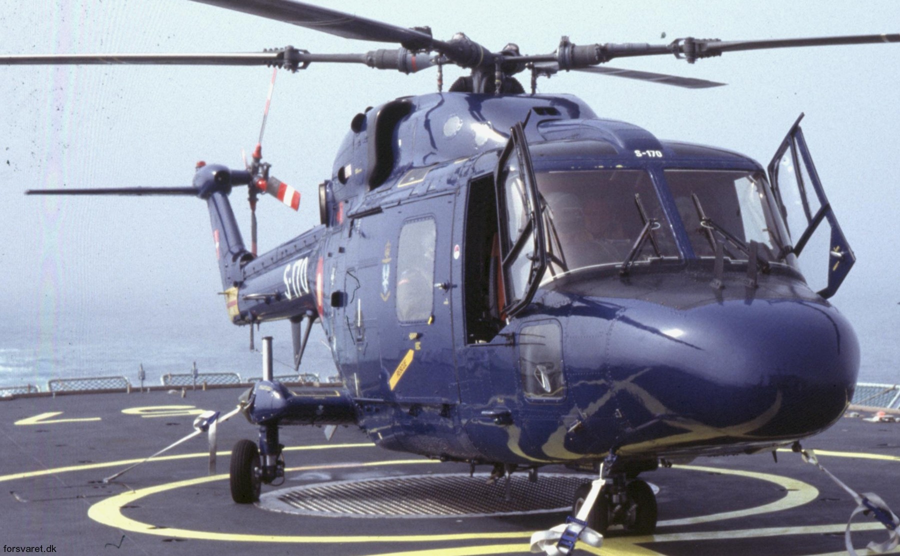 lynx mk.80 mk.90b helicopter westland royal danish navy air force kongelige danske marine flyvevabnet s-170 06