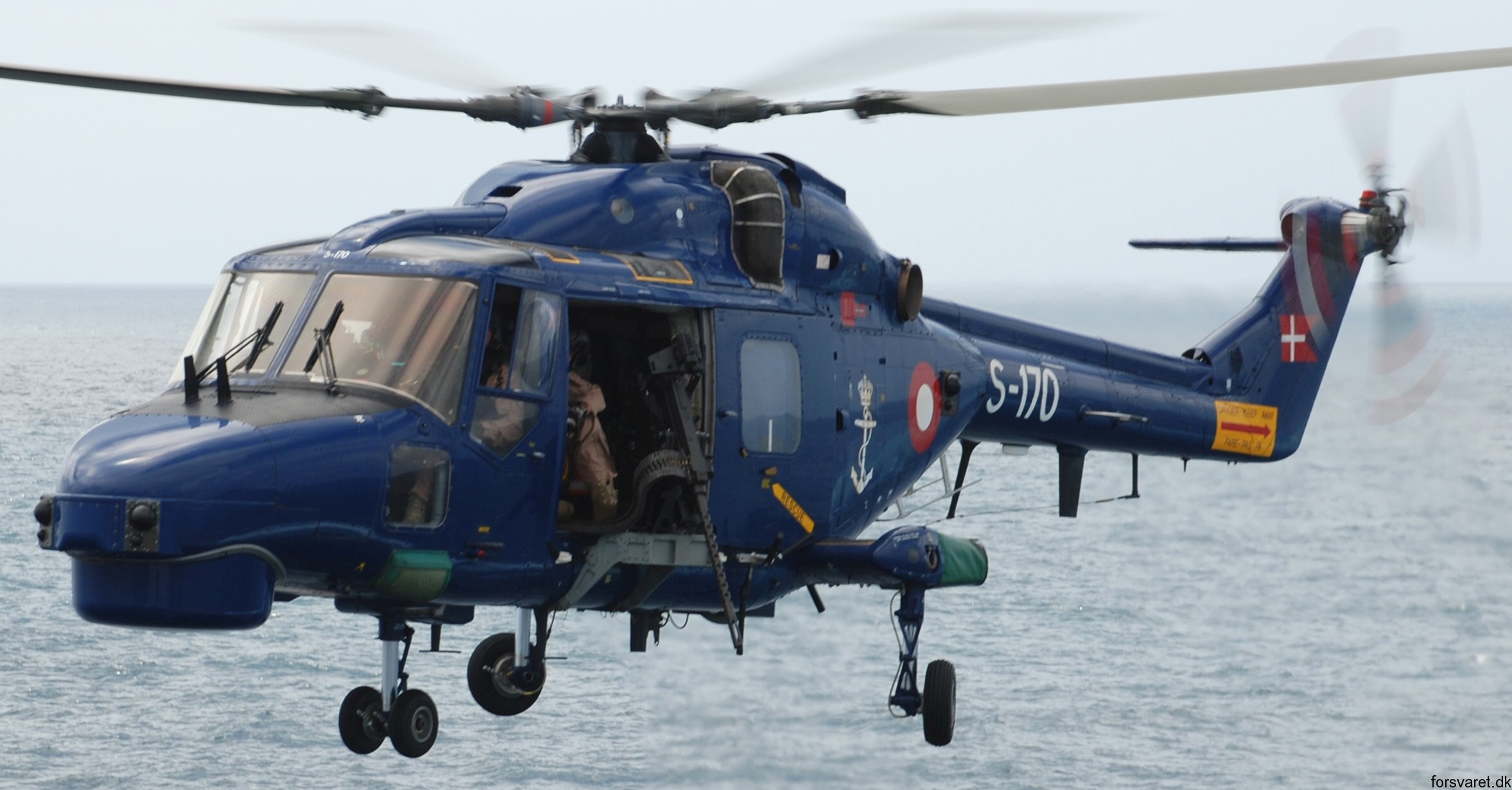 lynx mk.80 mk.90b helicopter westland royal danish navy air force kongelige danske marine flyvevabnet s-170 09