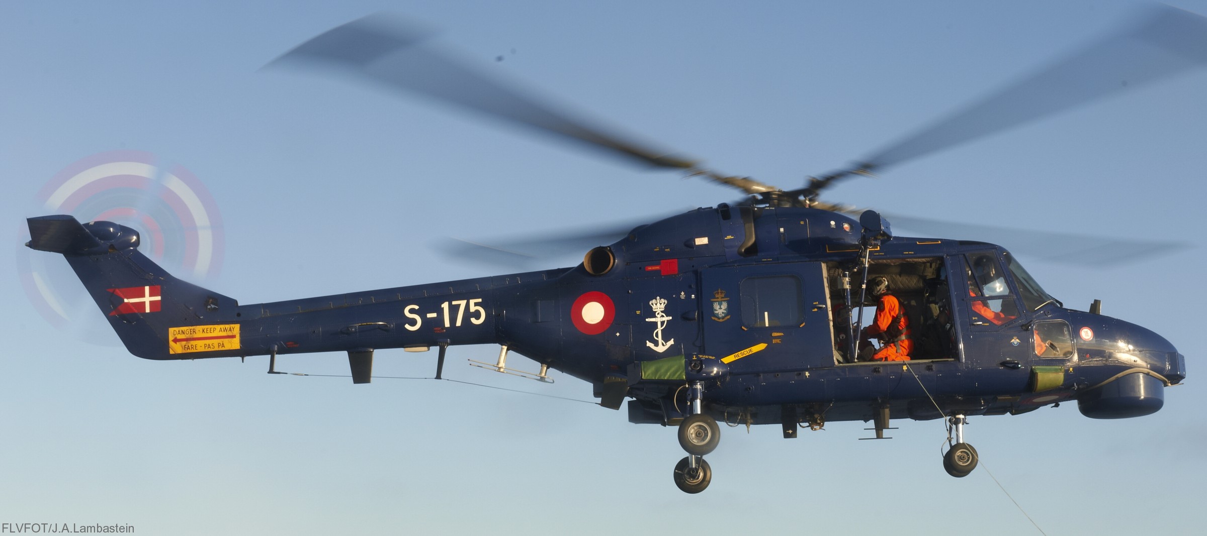 lynx mk.80 mk.90b helicopter westland royal danish navy air force kongelige danske marine flyvevabnet karup air base 15x