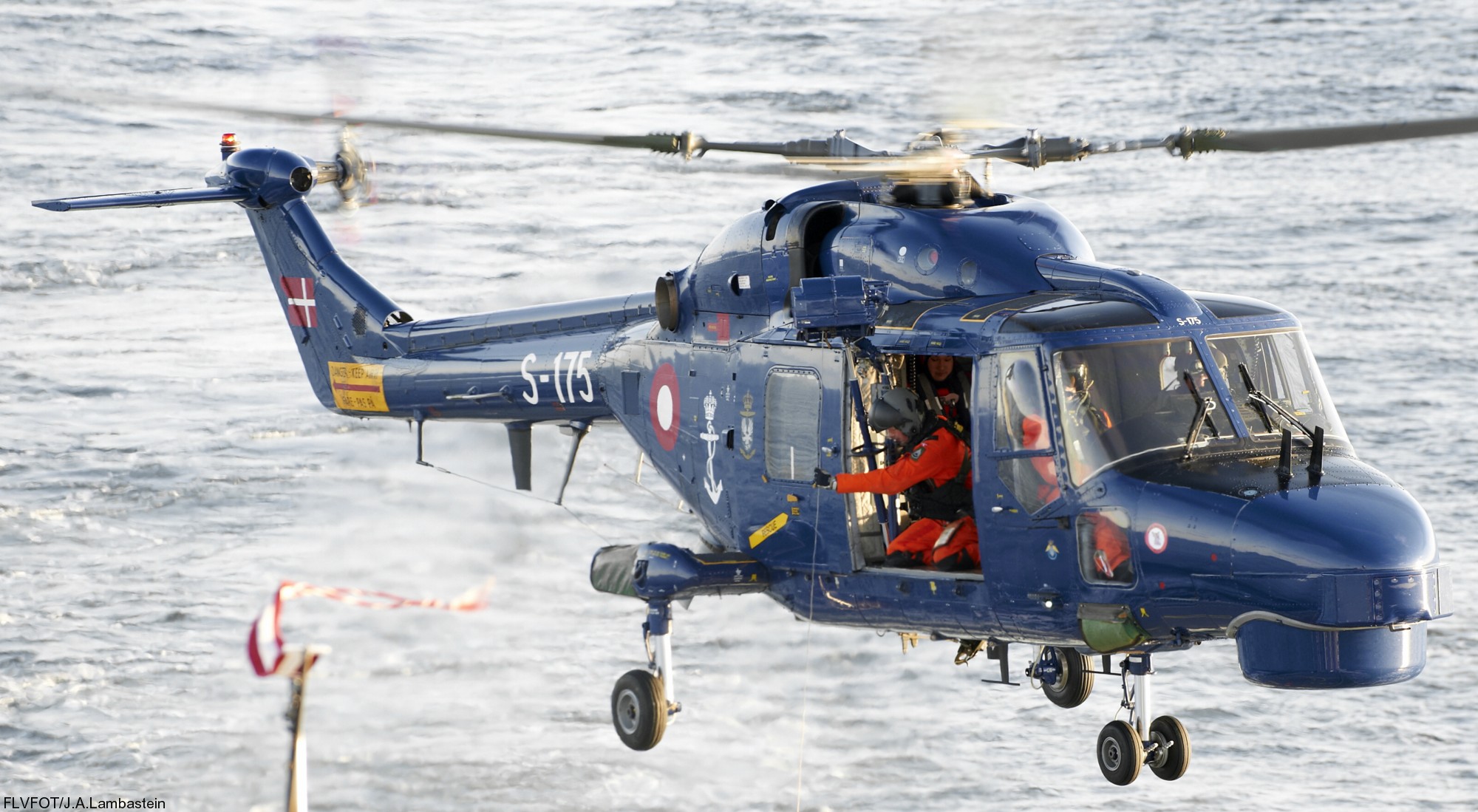 lynx mk.80 mk.90b helicopter westland royal danish navy air force kongelige danske marine flyvevabnet s-175 17