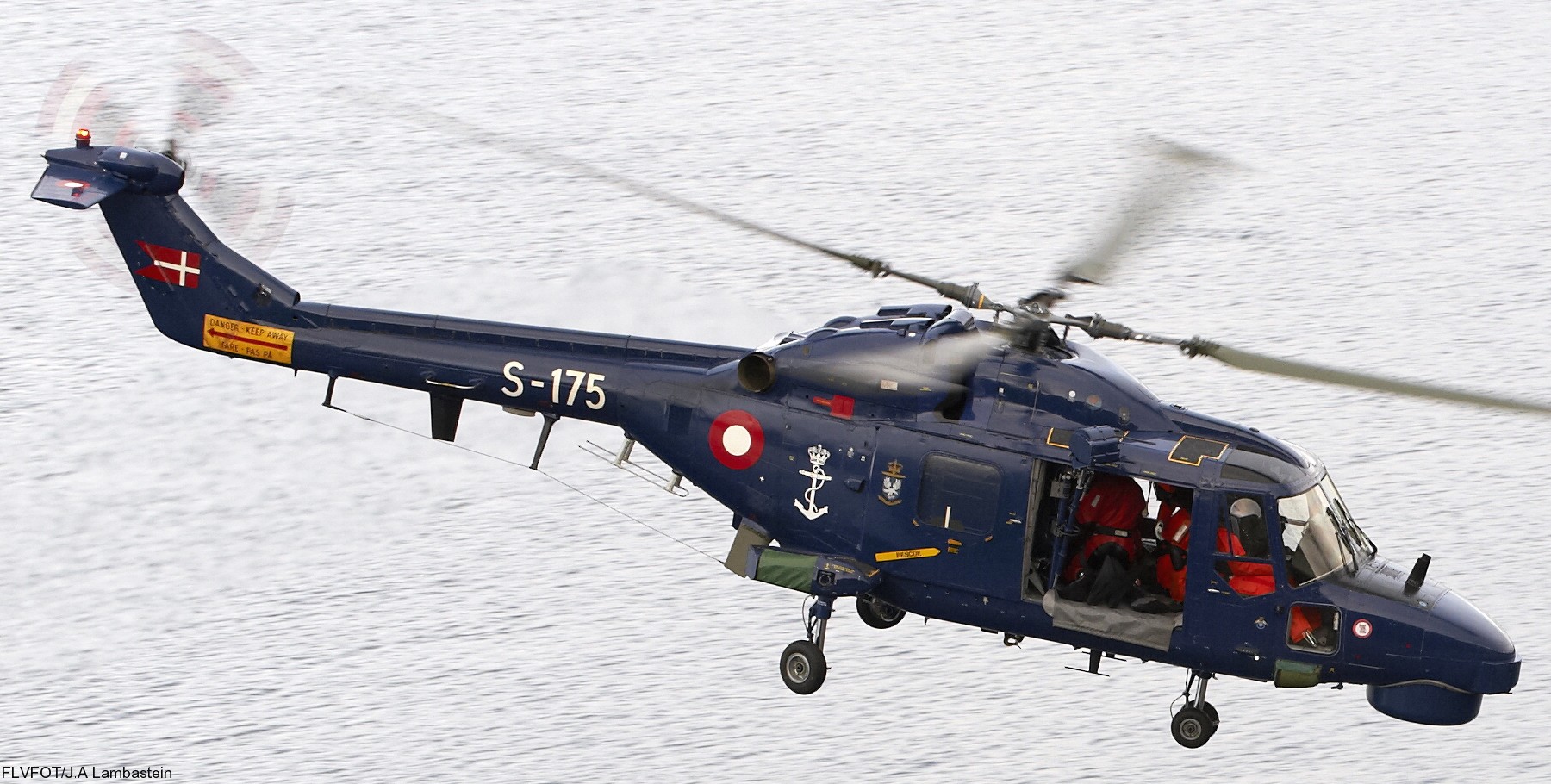 lynx mk.80 mk.90b helicopter westland royal danish navy air force kongelige danske marine flyvevabnet s-175 25