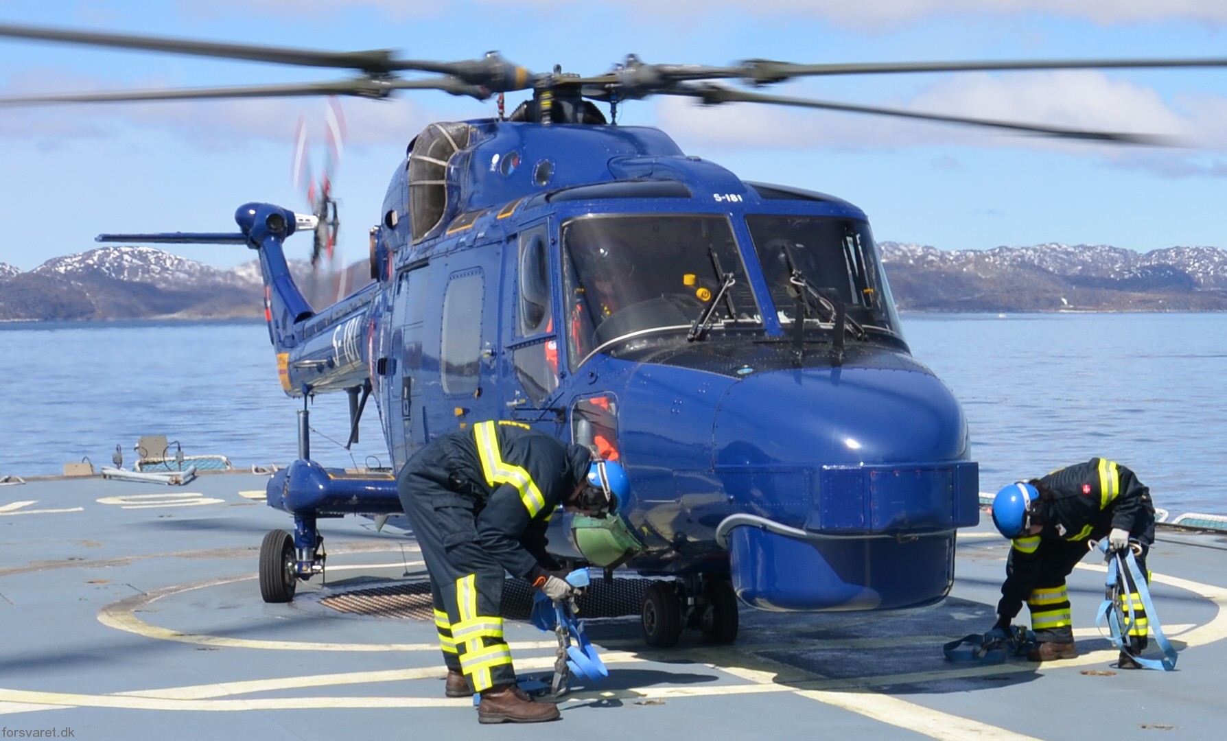 lynx mk.80 mk.90b helicopter westland royal danish navy air force kongelige danske marine flyvevabnet s-181 04