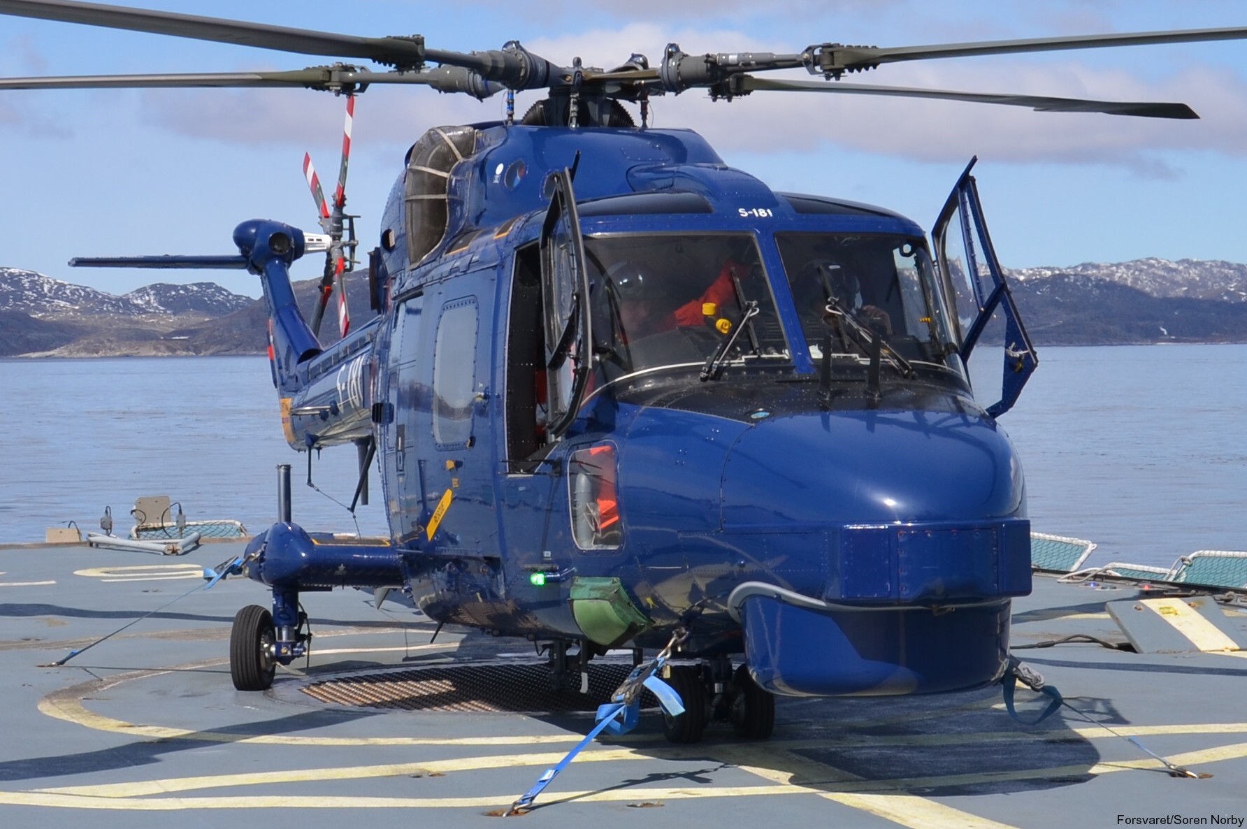 lynx mk.80 mk.90b helicopter westland royal danish navy air force kongelige danske marine flyvevabnet s-181 09