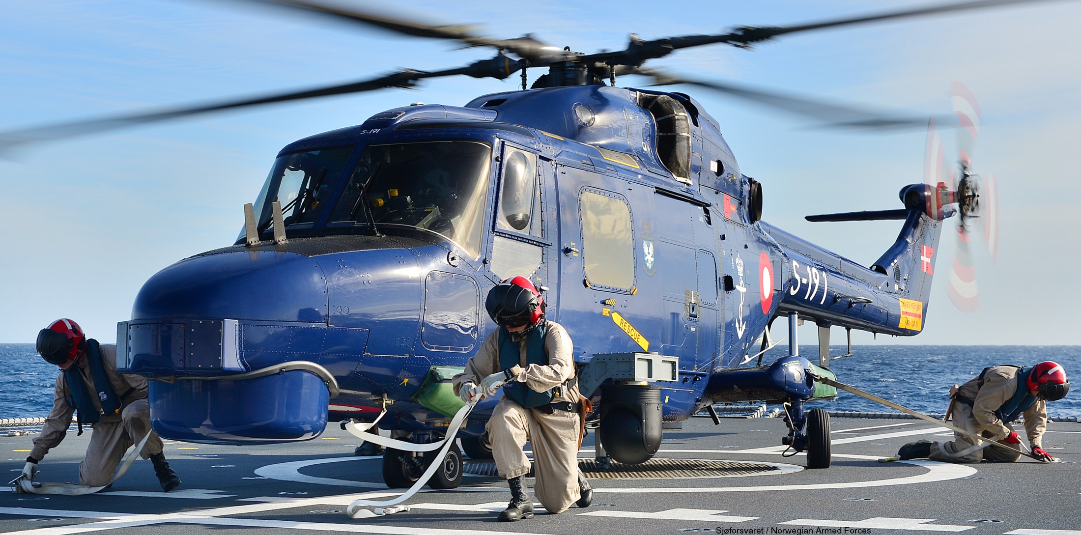 lynx mk.80 mk.90b helicopter westland royal danish navy air force kongelige danske marine flyvevabnet s-191 05