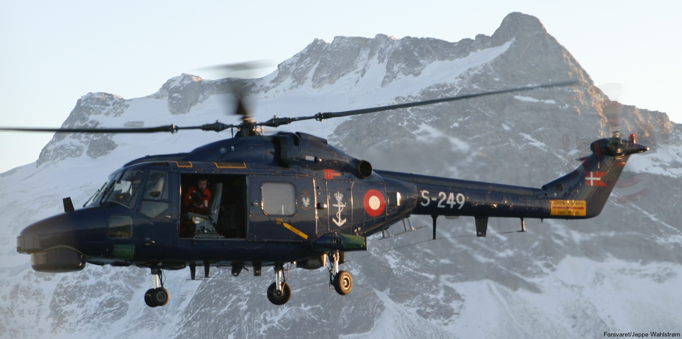 lynx mk.80 mk.90b helicopter westland royal danish navy air force kongelige danske marine flyvevabnet s-249 03