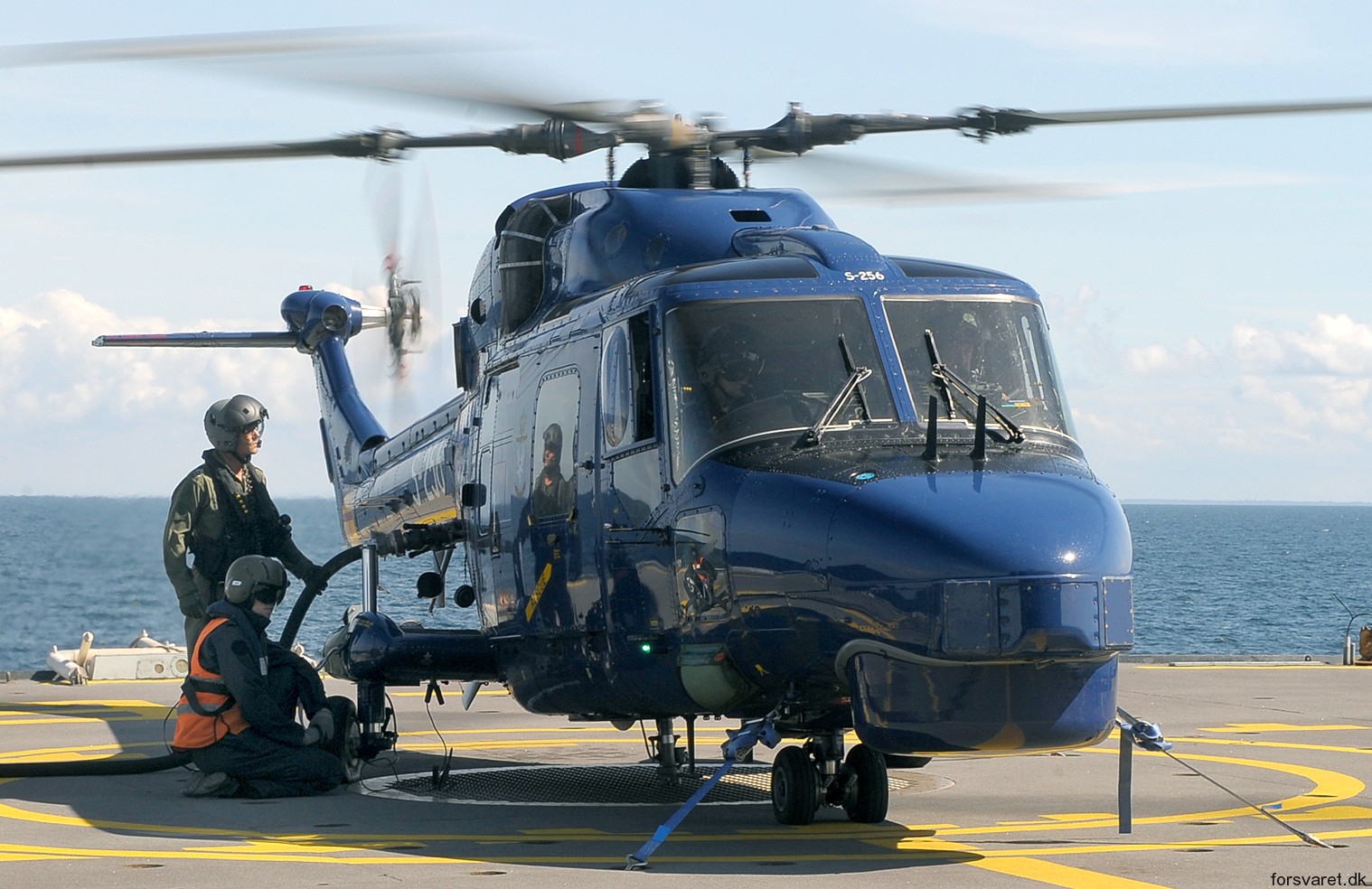 lynx mk.80 mk.90b helicopter westland royal danish navy air force kongelige danske marine flyvevabnet s-256 03