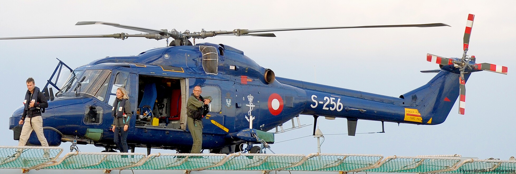 lynx mk.80 mk.90b helicopter westland royal danish navy air force kongelige danske marine flyvevabnet s-256 04