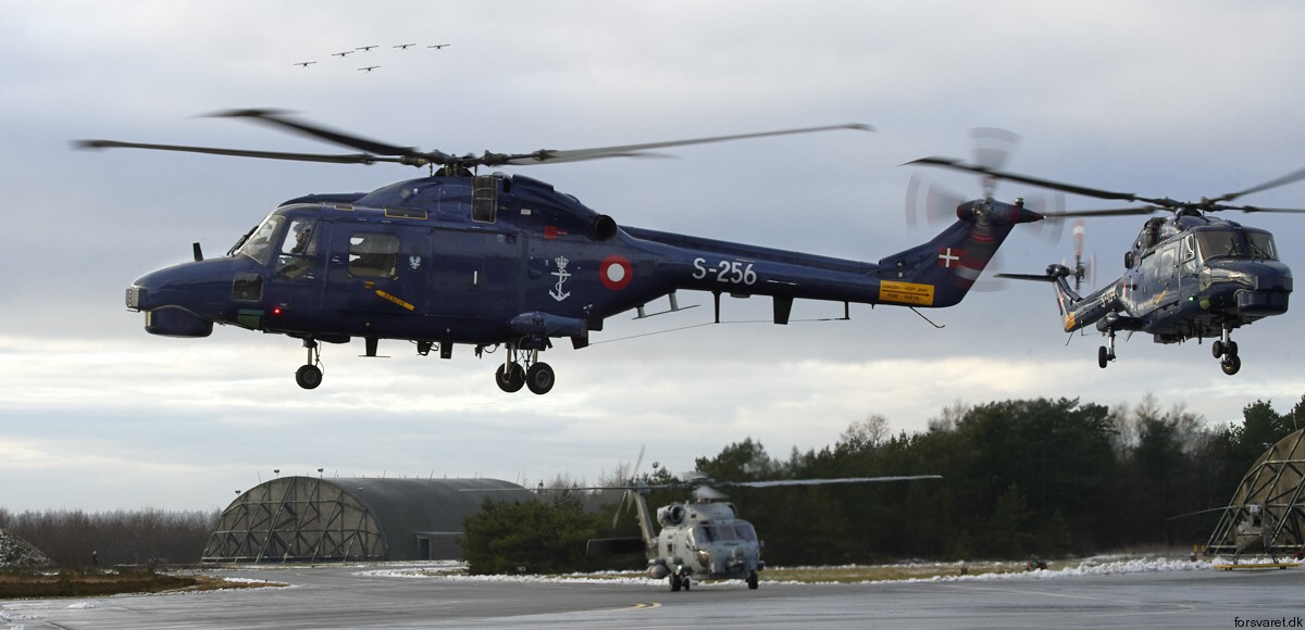 lynx mk.80 mk.90b helicopter westland royal danish navy air force kongelige danske marine flyvevabnet s-256 06