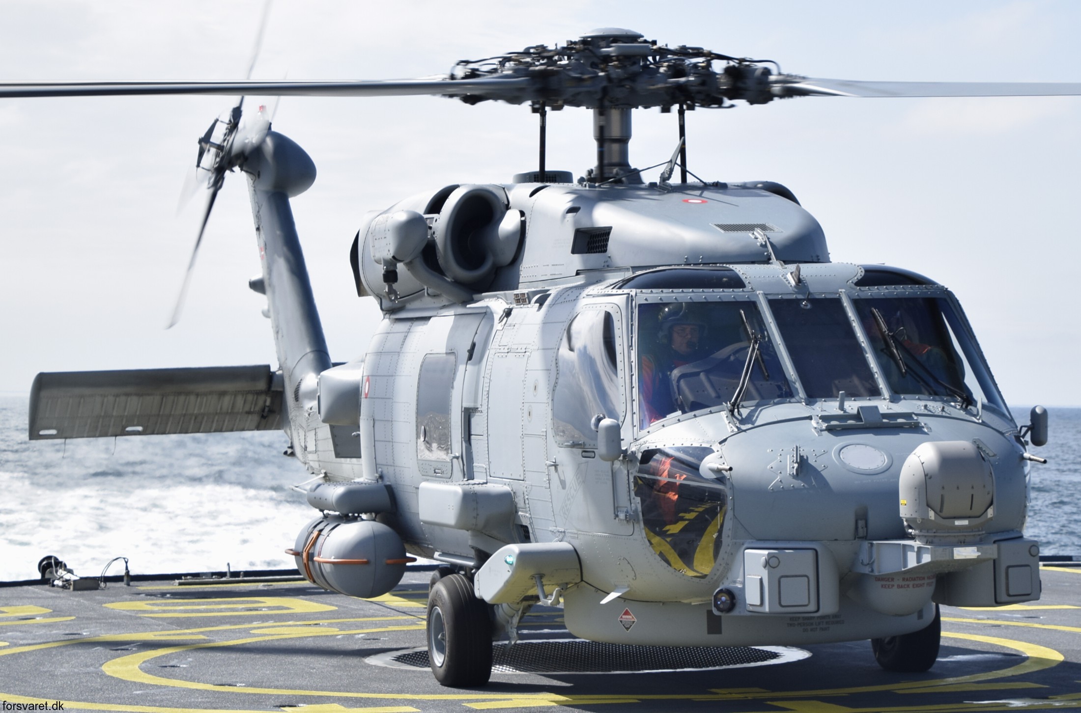 mh-60r seahawk royal danish navy air force flyvevåbnet kongelige danske marine sikorsky helicopter 723 eskadrille squadron karup 02