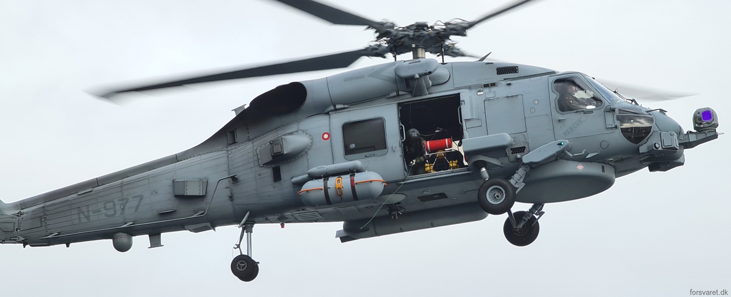 mh-60r seahawk royal danish navy air force flyvevåbnet kongelige danske marine sikorsky helicopter 723 eskadrille squadron karup 23