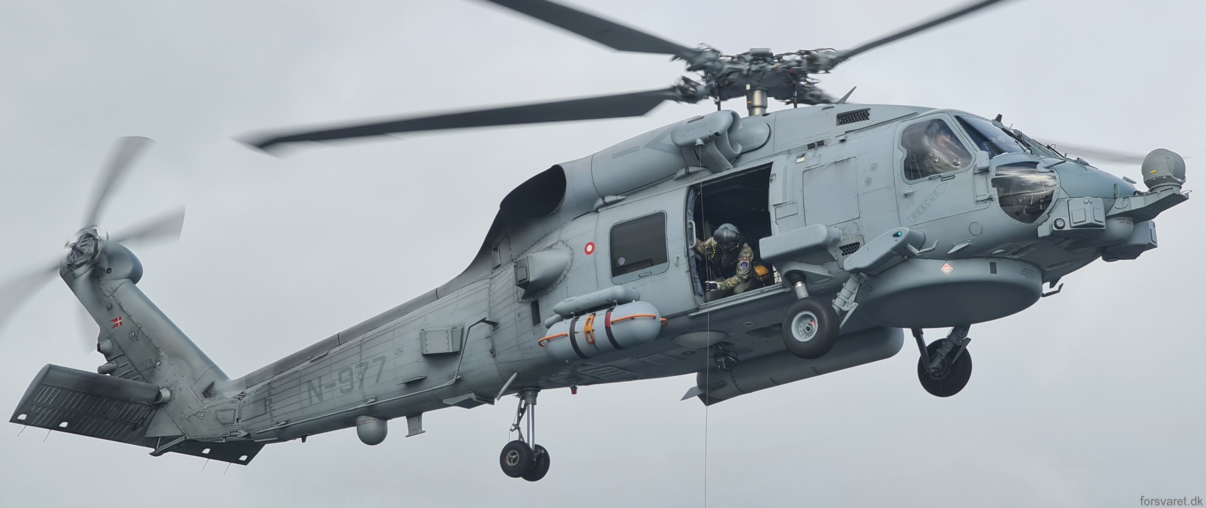 mh-60r seahawk royal danish navy air force flyvevåbnet kongelige danske marine sikorsky helicopter 723 eskadrille squadron karup 27