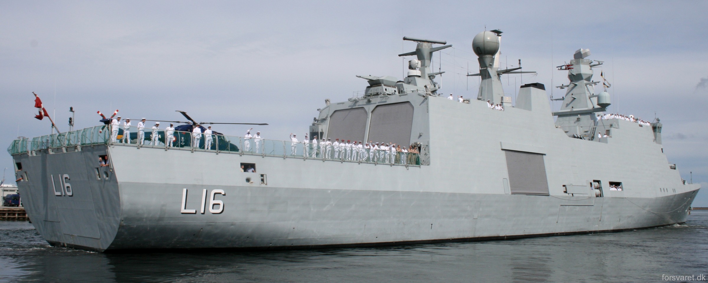 l-16 hdms absalon command support ship frigate royal danish navy 03