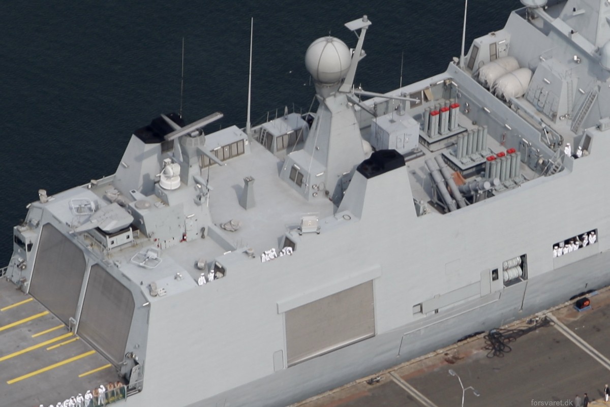 l-16 hdms absalon command support ship frigate f-341 royal danish navy 12a stanflex weapons deck