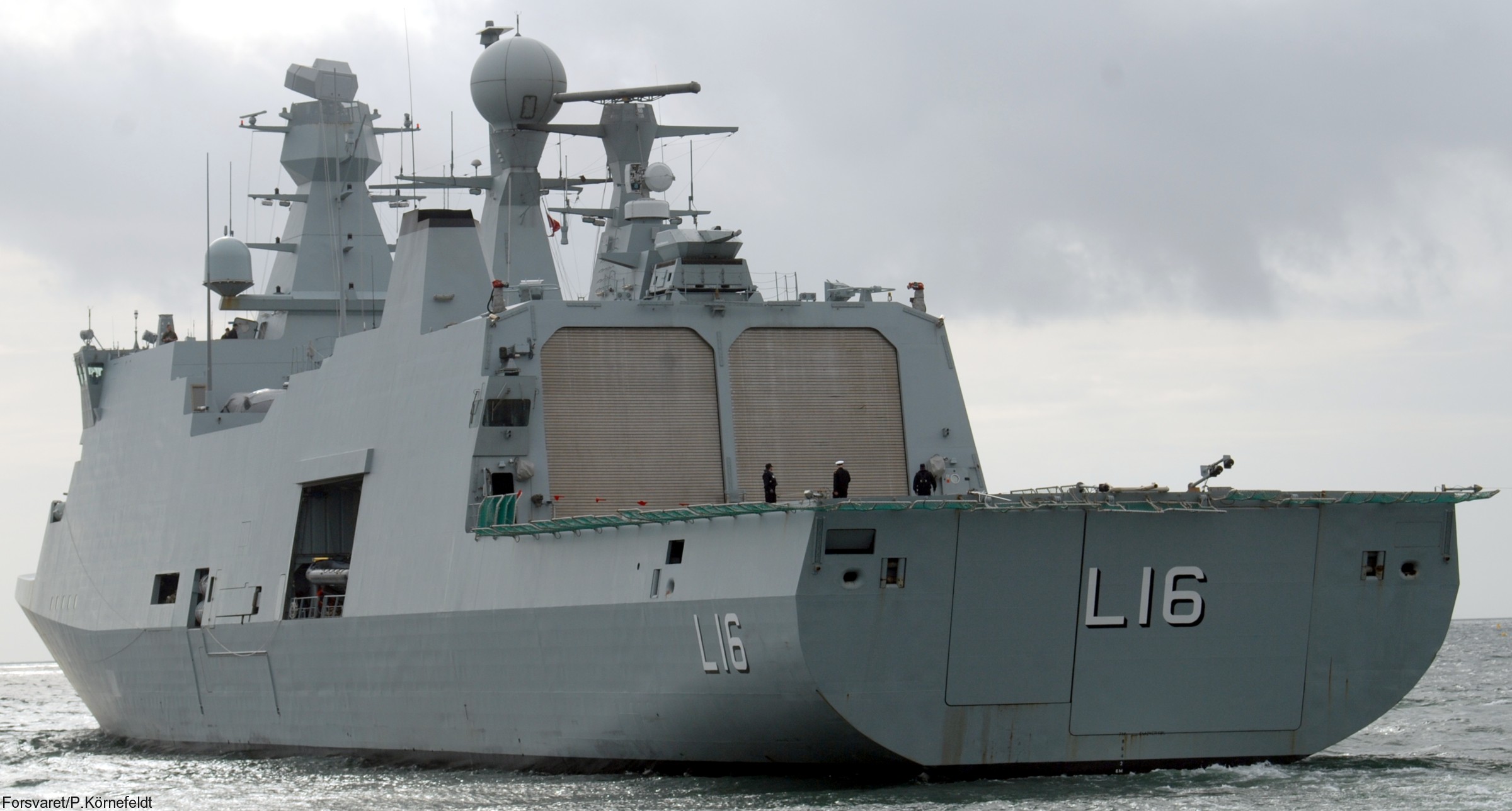 l-16 hdms absalon command support ship frigate royal danish navy 44