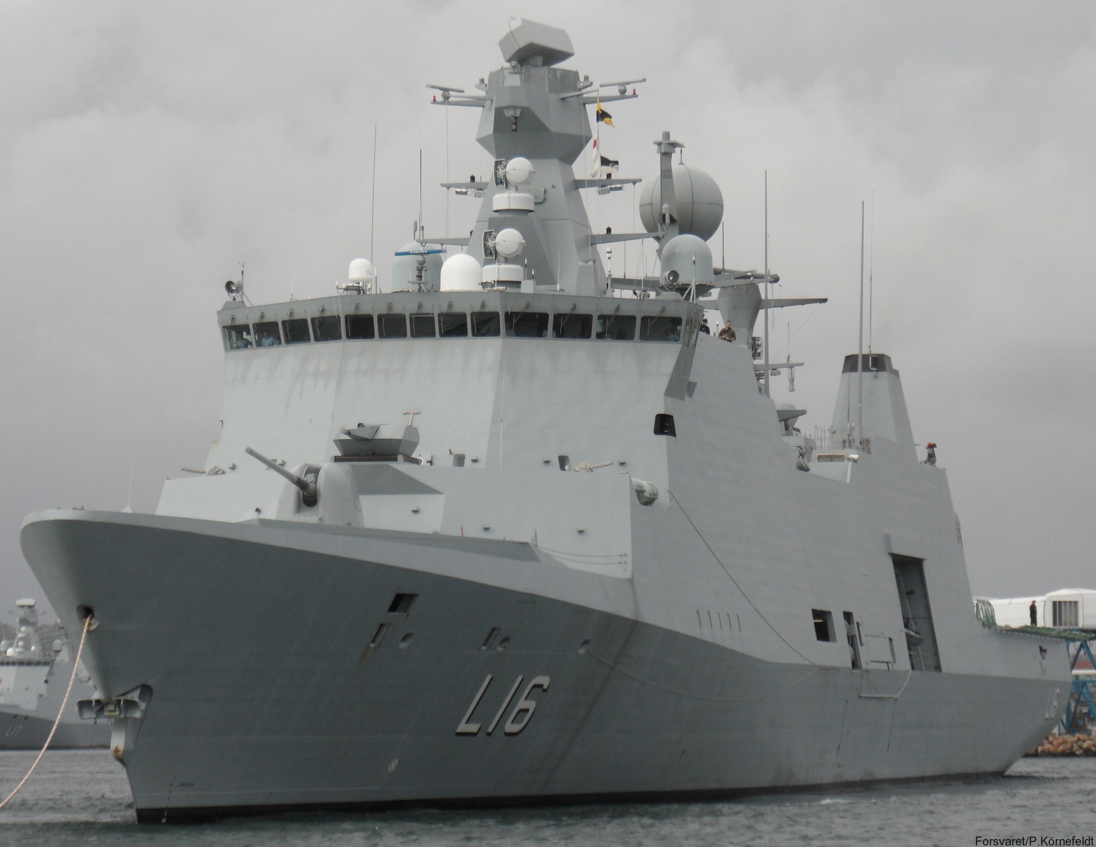 l-16 hdms absalon command support ship frigate royal danish navy 45
