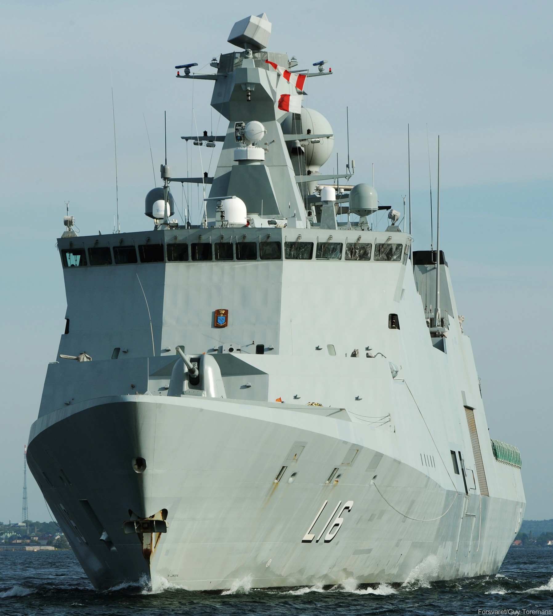 l-16 hdms absalon command support ship frigate royal danish navy 57