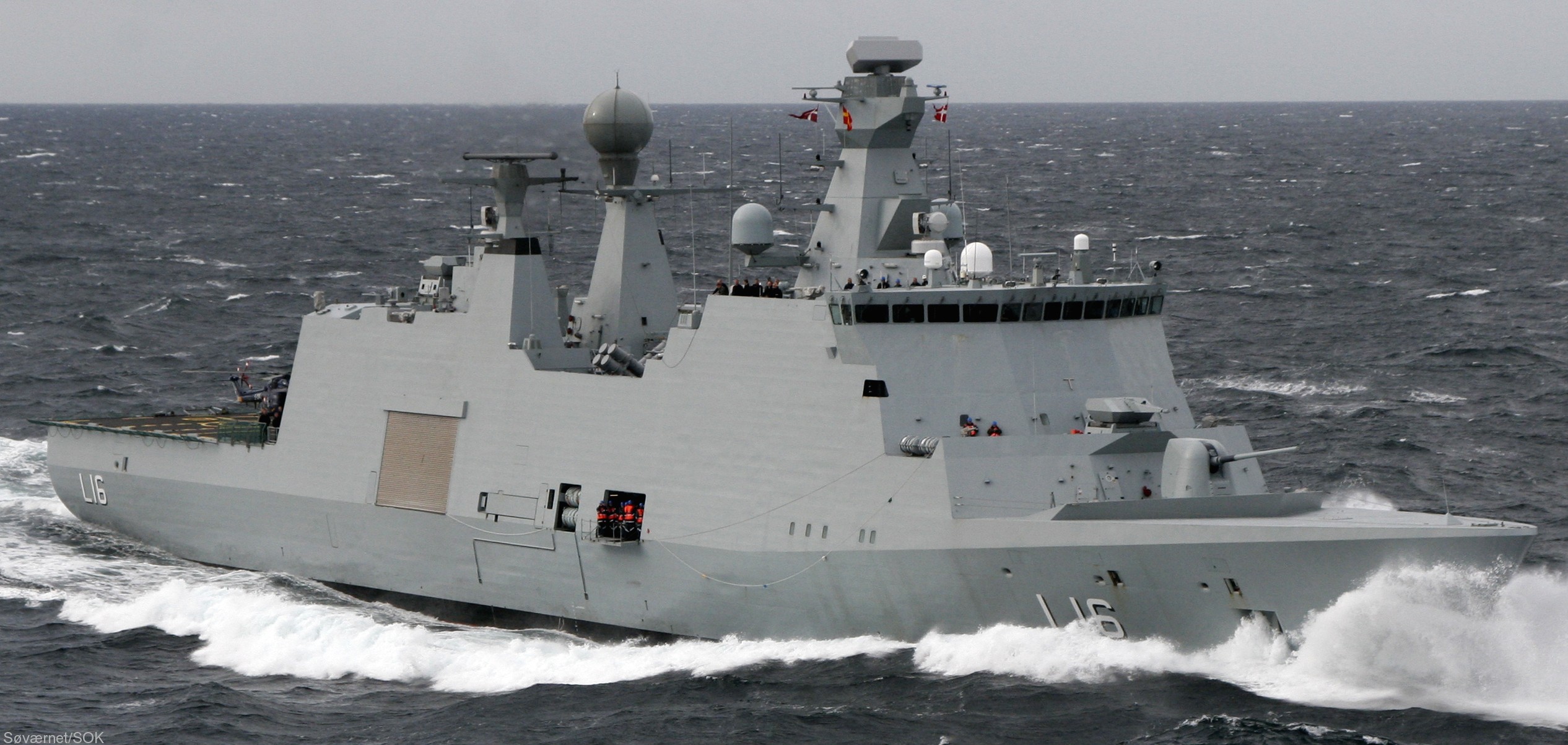 l-16 hdms absalon command support ship frigate royal danish navy 66