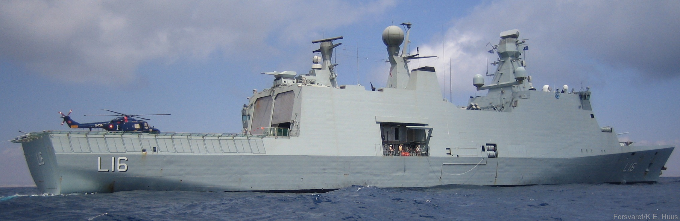 l-16 hdms absalon command support ship frigate royal danish navy 81