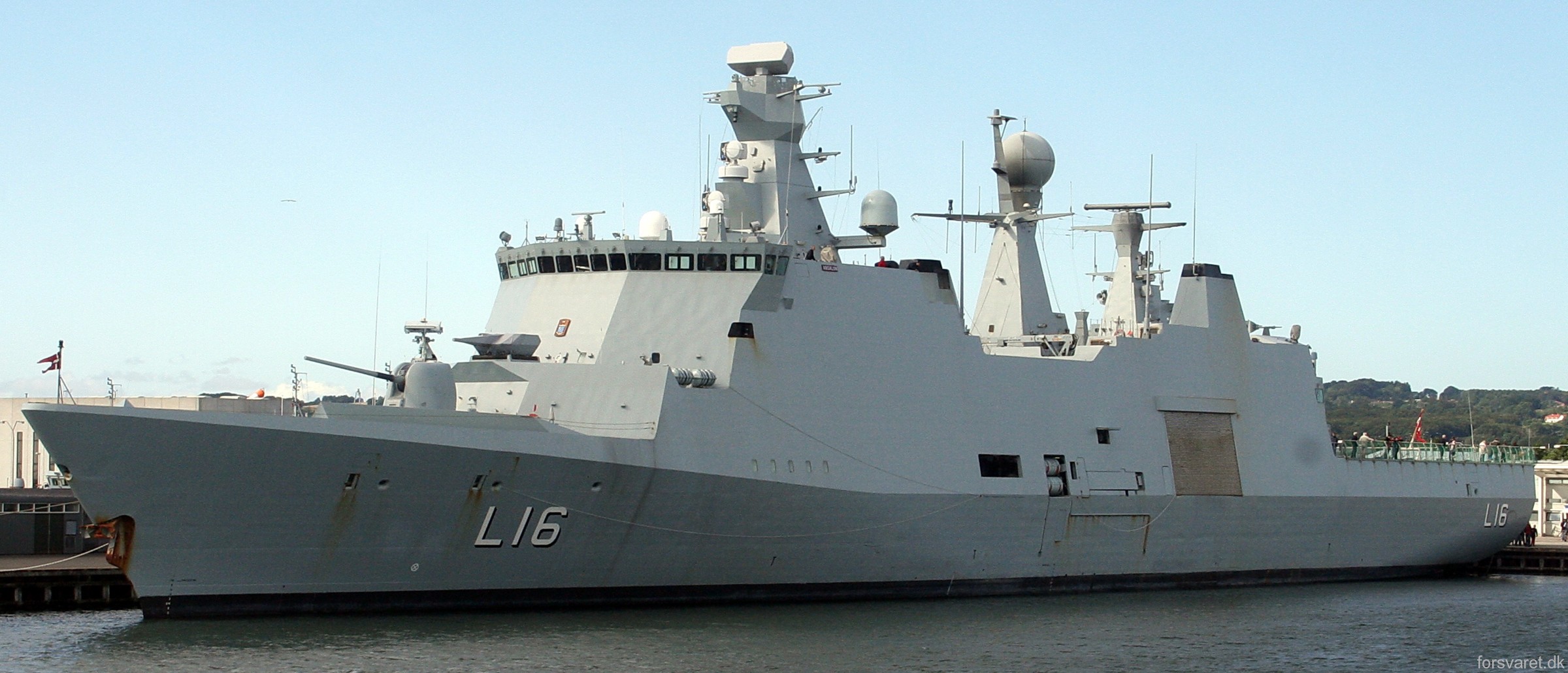l-16 hdms absalon command support ship frigate royal danish navy 84