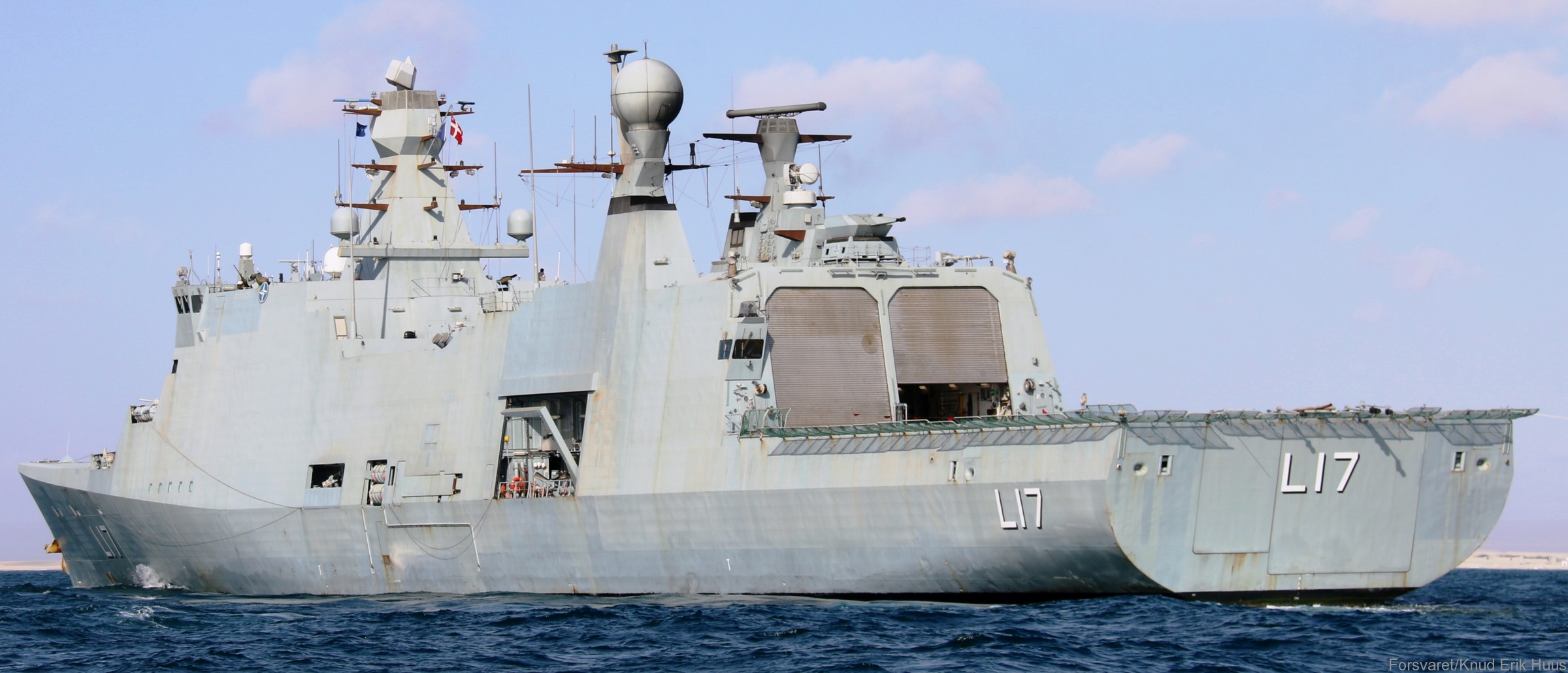 f-342 hdms esbern snare l-17 frigate command support ship royal danish navy 13