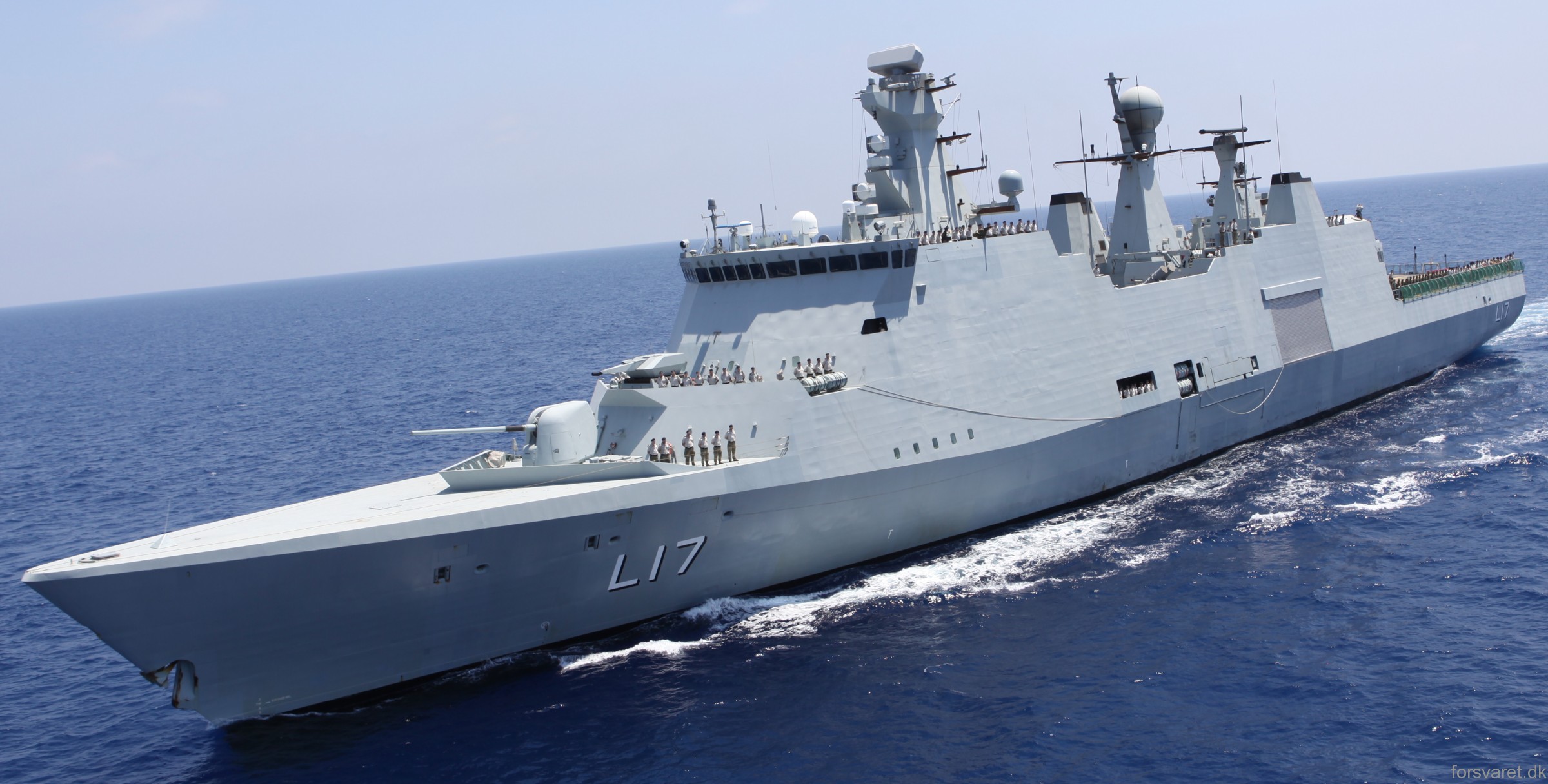 f-342 hdms esbern snare l-17 frigate command support ship royal danish navy 14