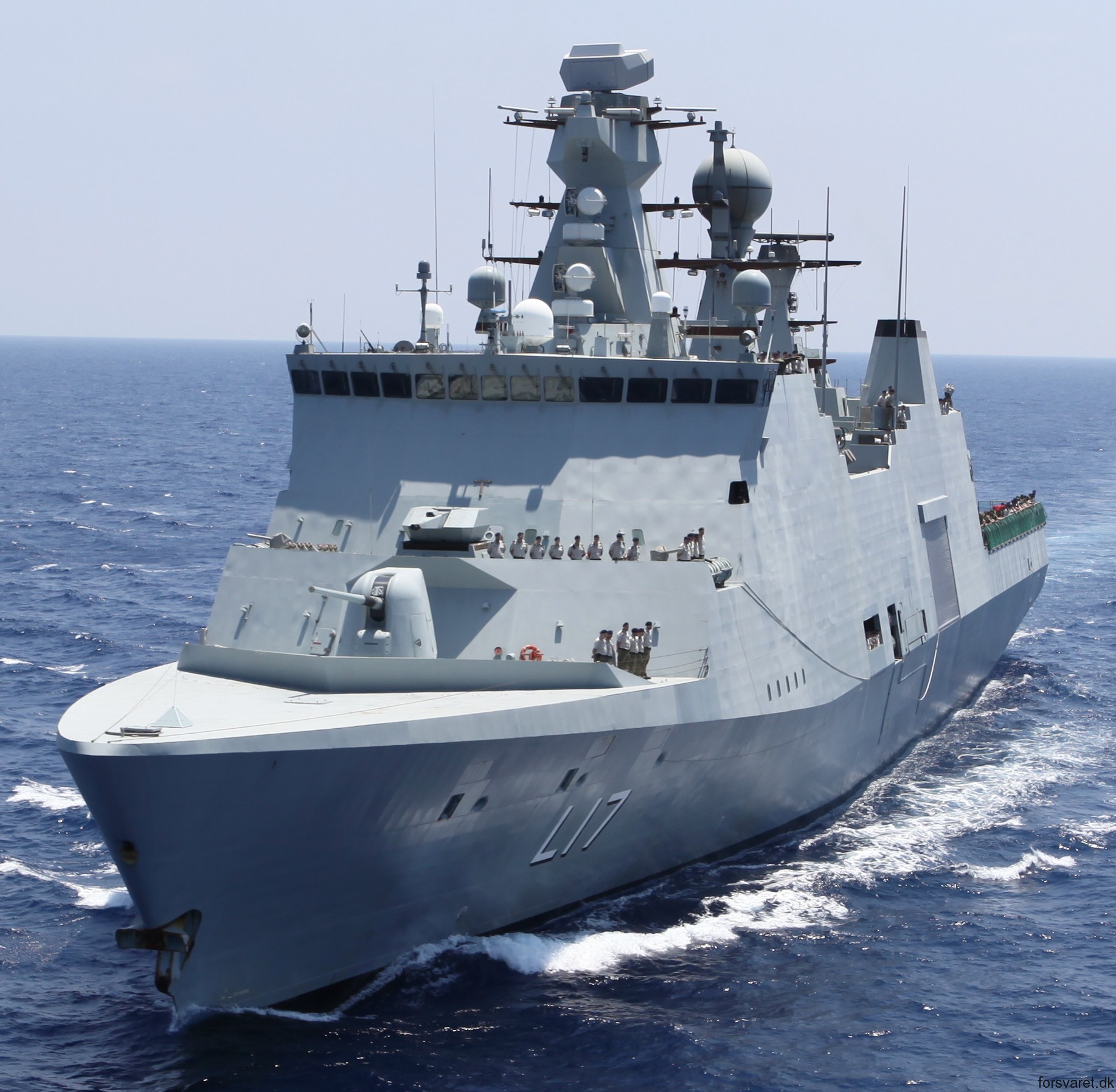 f-342 hdms esbern snare l-17 frigate command support ship royal danish navy 20