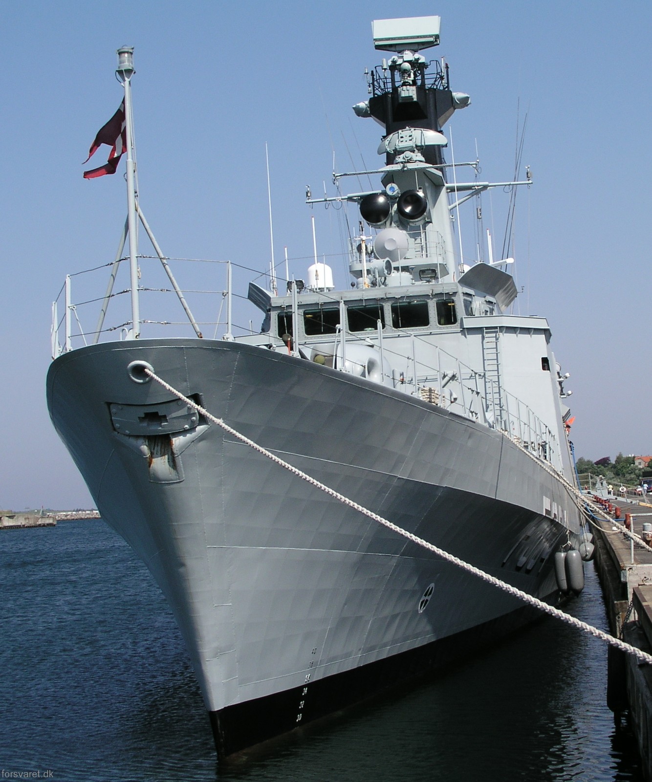 f-354 hdms niels juel class corvette royal danish navy kongelige danske marine kdm 23