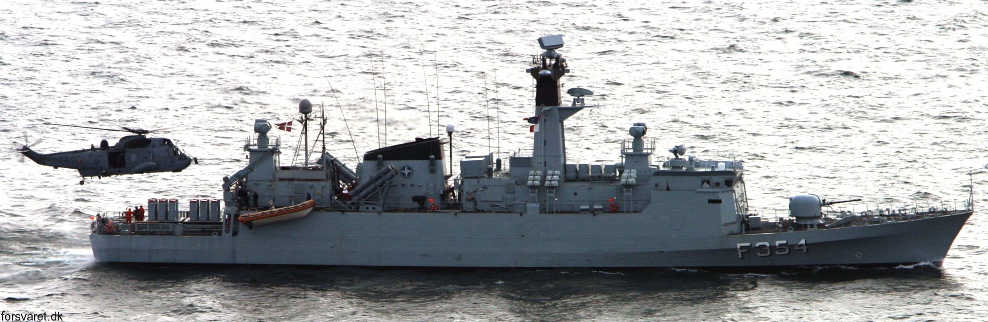 f-354 hdms niels juel class corvette royal danish navy kongelige danske marine kdm 71