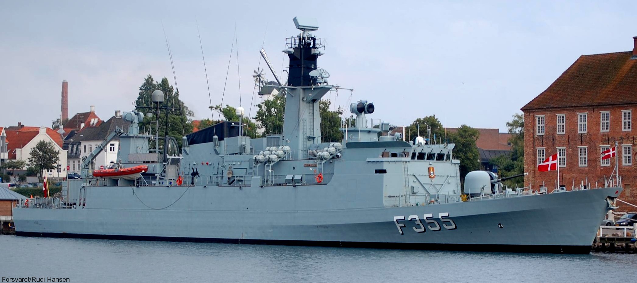 f-355 hdms olfert fischer niels juel class corvette royal danish navy rdn kongelige danske marine kdm 14
