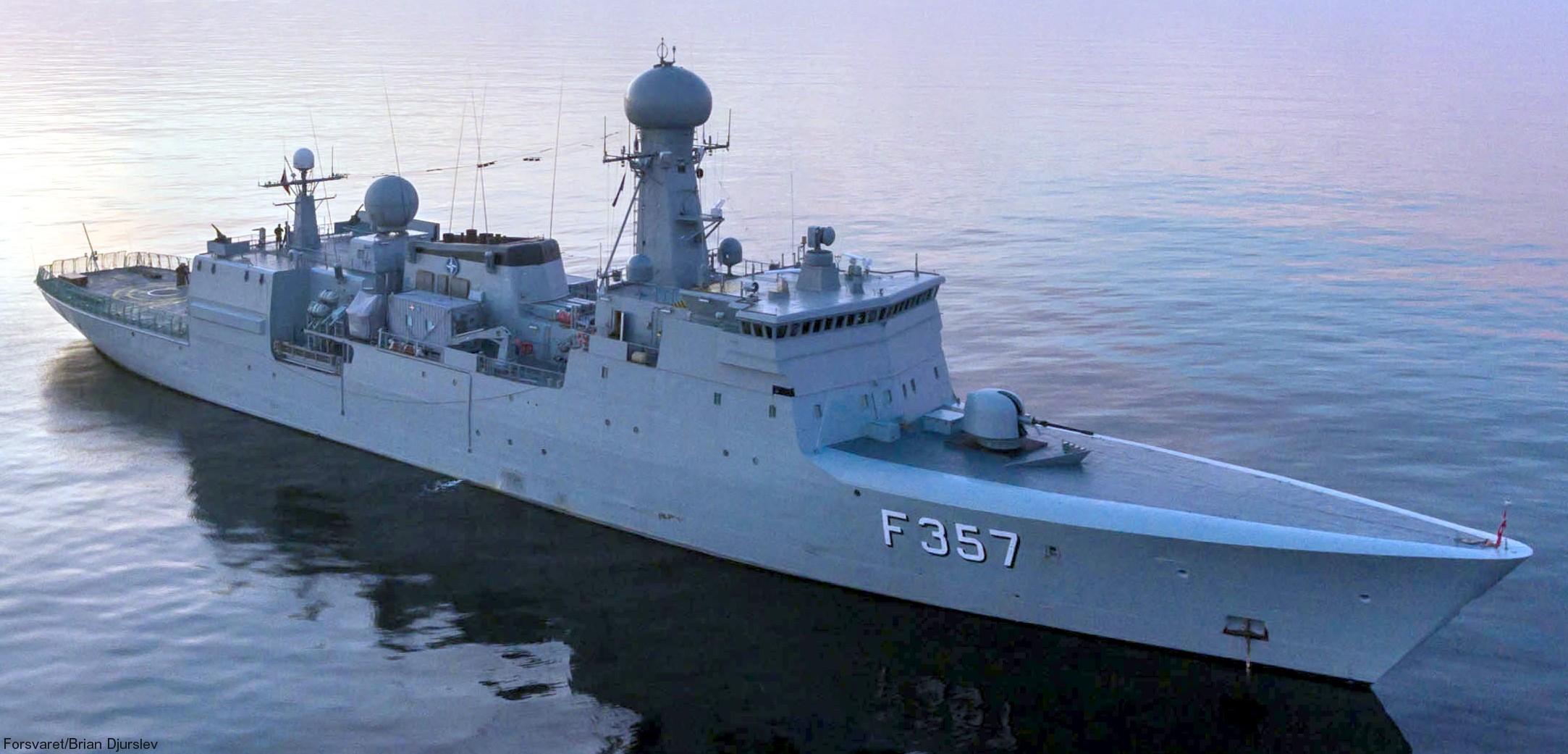f-357 hdms thetis ocean patrol frigate royal danish navy kongelige danske marine inspektionsskibet 13