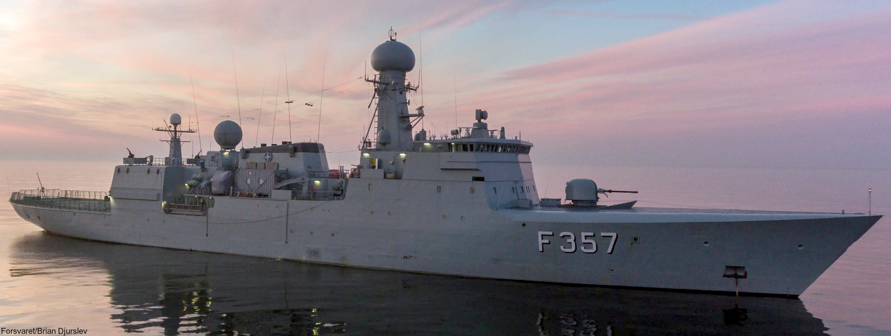 f-357 hdms thetis ocean patrol frigate royal danish navy kongelige danske marine inspektionsskibet 14