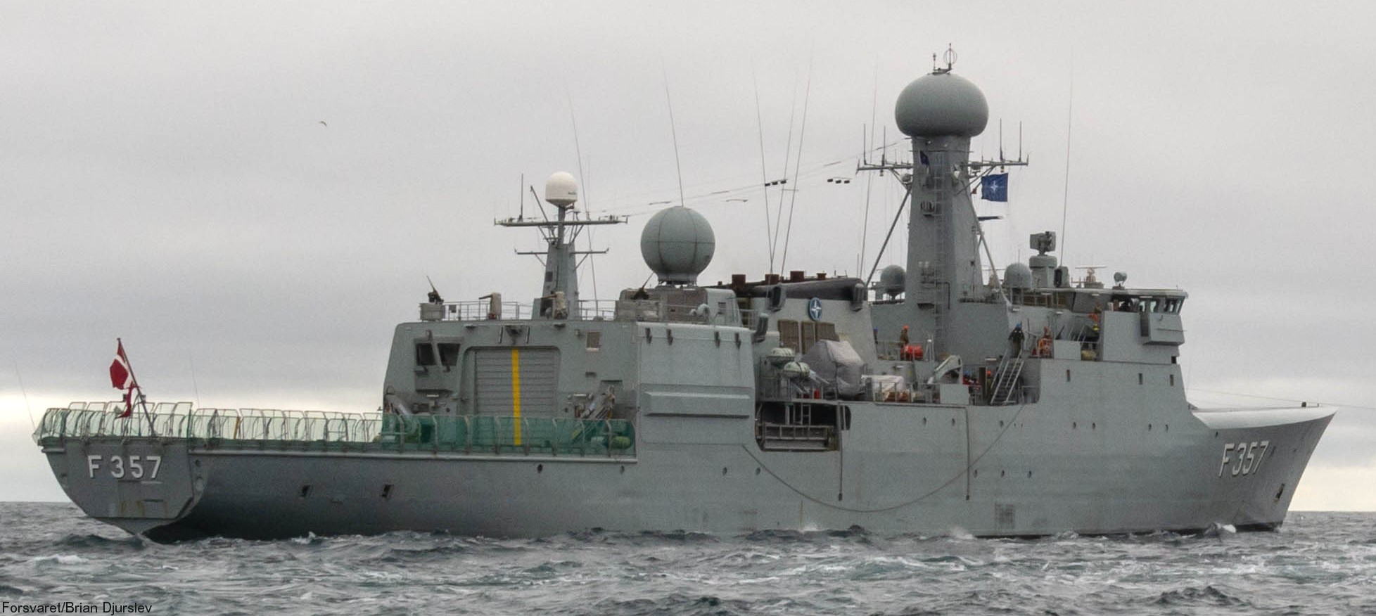 f-357 hdms thetis ocean patrol frigate royal danish navy kongelige danske marine inspektionsskibet 16