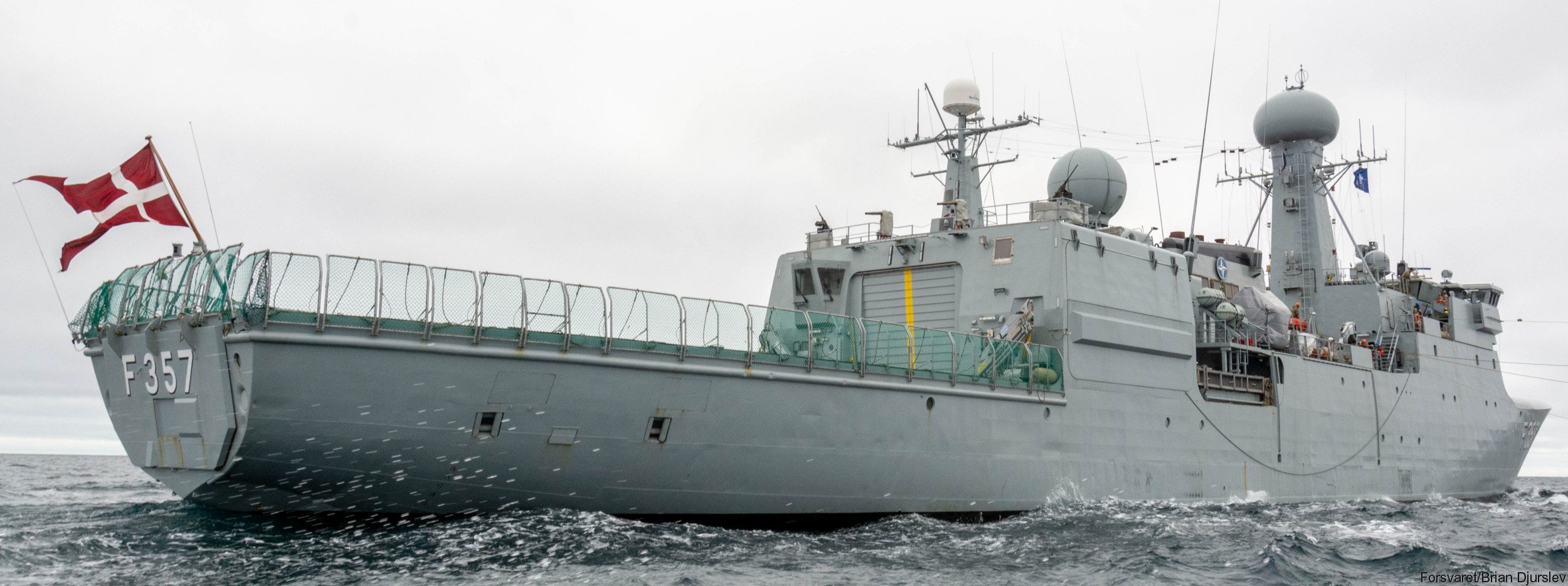 f-357 hdms thetis ocean patrol frigate royal danish navy kongelige danske marine inspektionsskibet 21