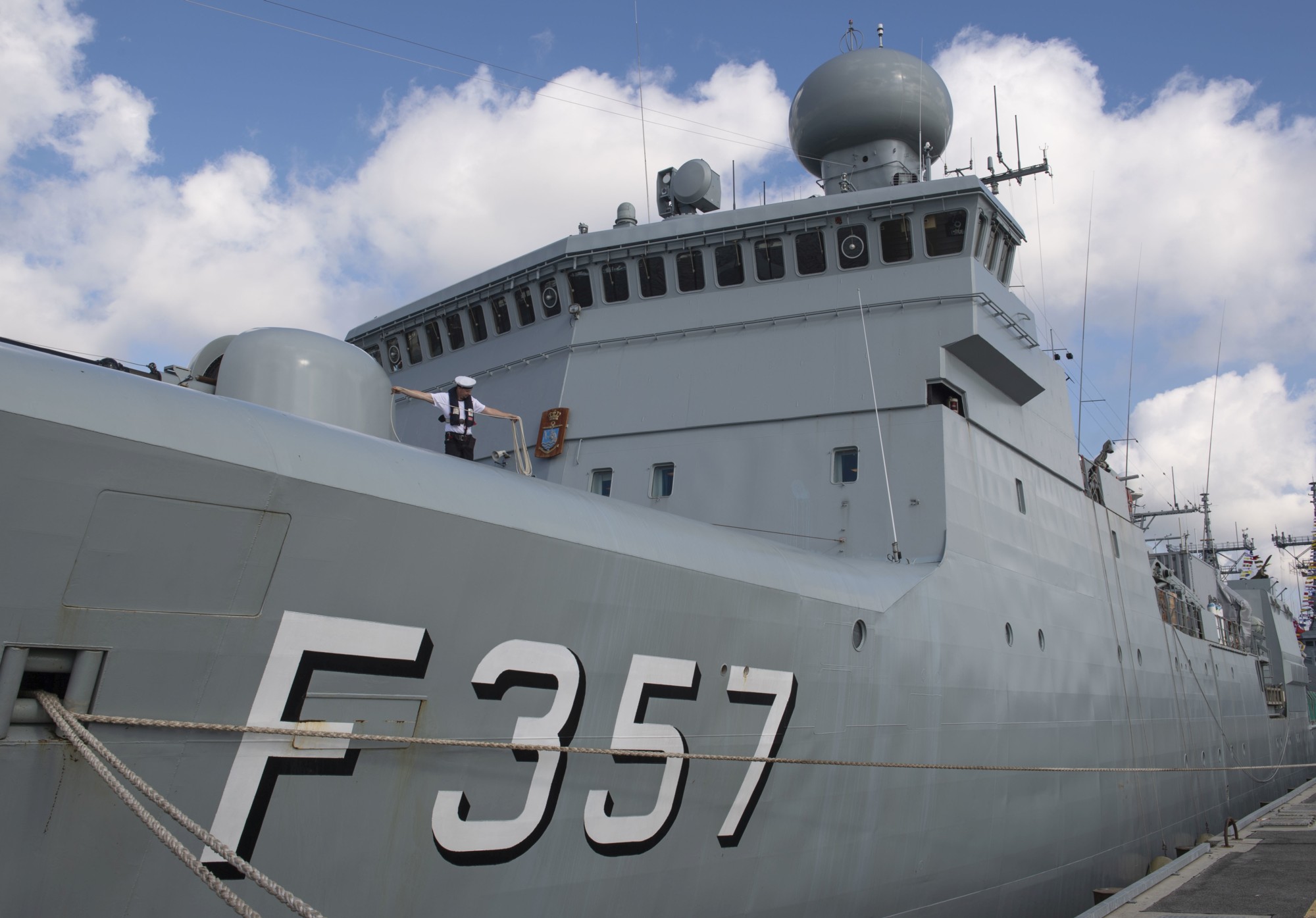 f-357 hdms thetis ocean patrol frigate royal danish navy kongelige danske marine inspektionsskibet 45