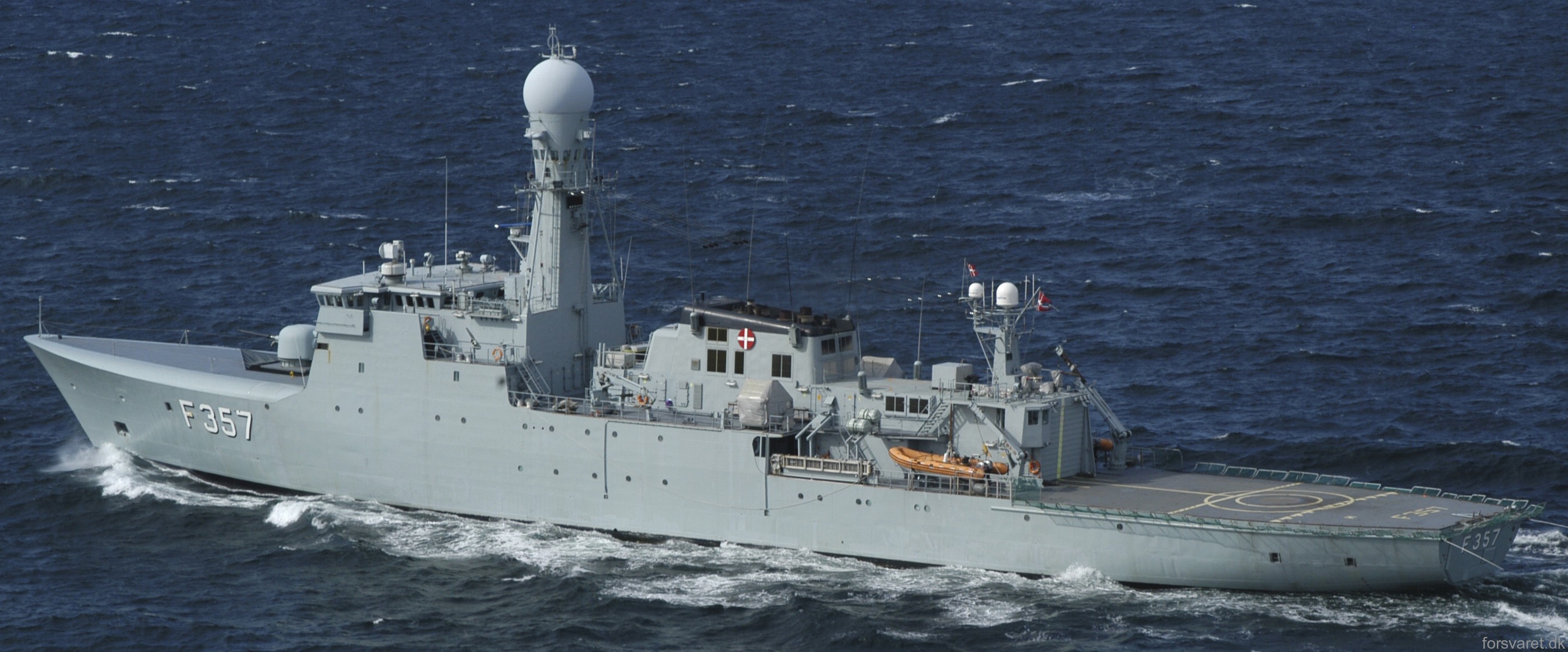 f-357 hdms thetis ocean patrol frigate royal danish navy kongelige danske marine inspektionsskibet 51
