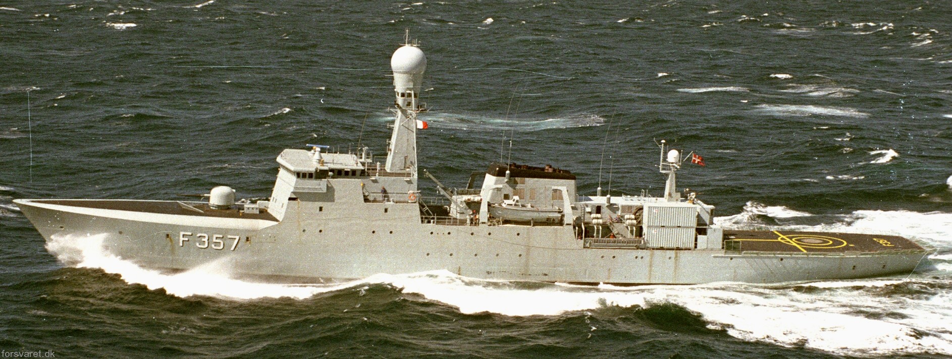 f-357 hdms thetis ocean patrol frigate royal danish navy kongelige danske marine inspektionsskibet 61
