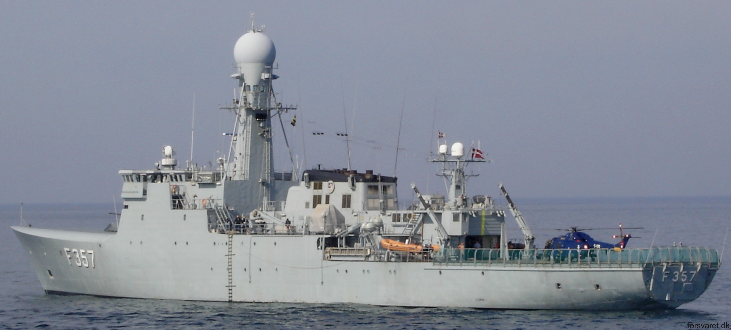 f-357 hdms thetis ocean patrol frigate royal danish navy kongelige danske marine inspektionsskibet 65