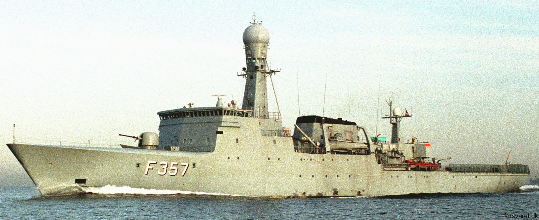 f-357 hdms thetis ocean patrol frigate royal danish navy kongelige danske marine inspektionsskibet 68