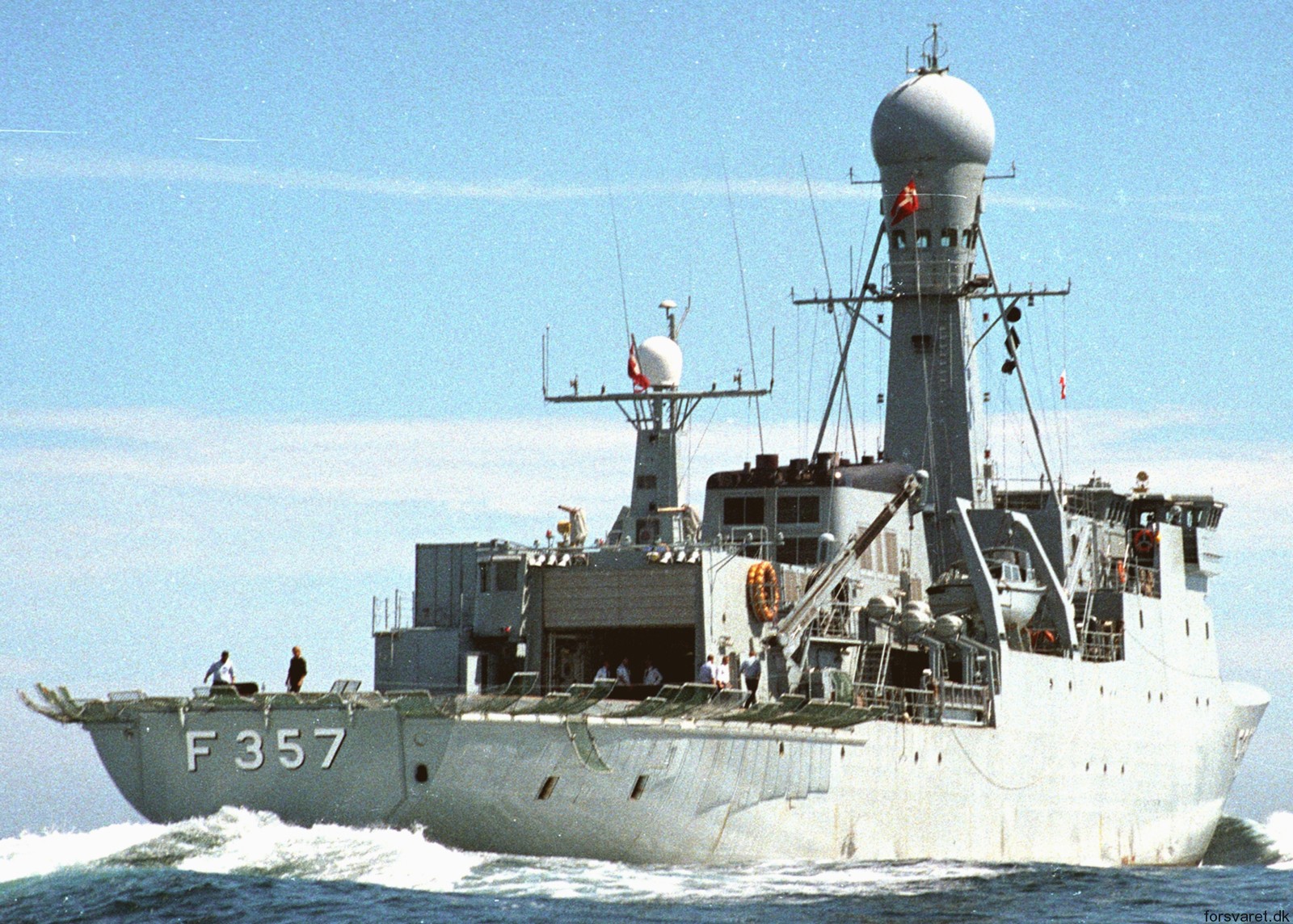f-357 hdms thetis ocean patrol frigate royal danish navy kongelige danske marine inspektionsskibet 69