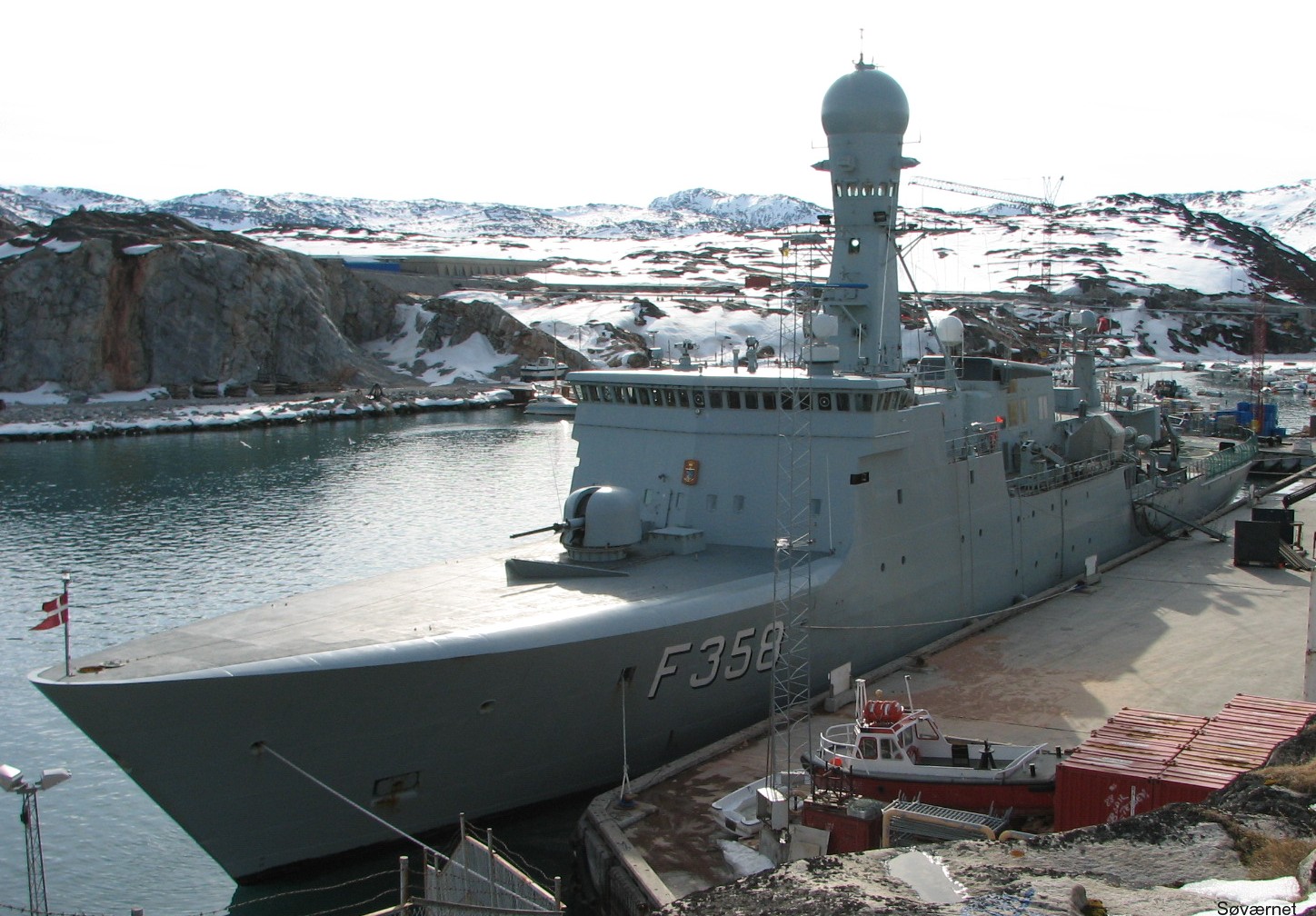 f-358 hdms triton thetis class ocean patrol frigate royal danish navy kongelige danske marine kdm inspektionsskibet 18