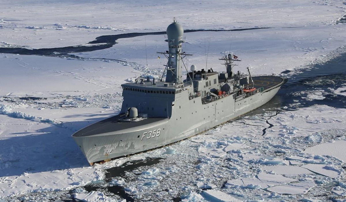 f-358 hdms triton thetis class ocean patrol frigate royal danish navy kongelige danske marine kdm inspektionsskibet 34