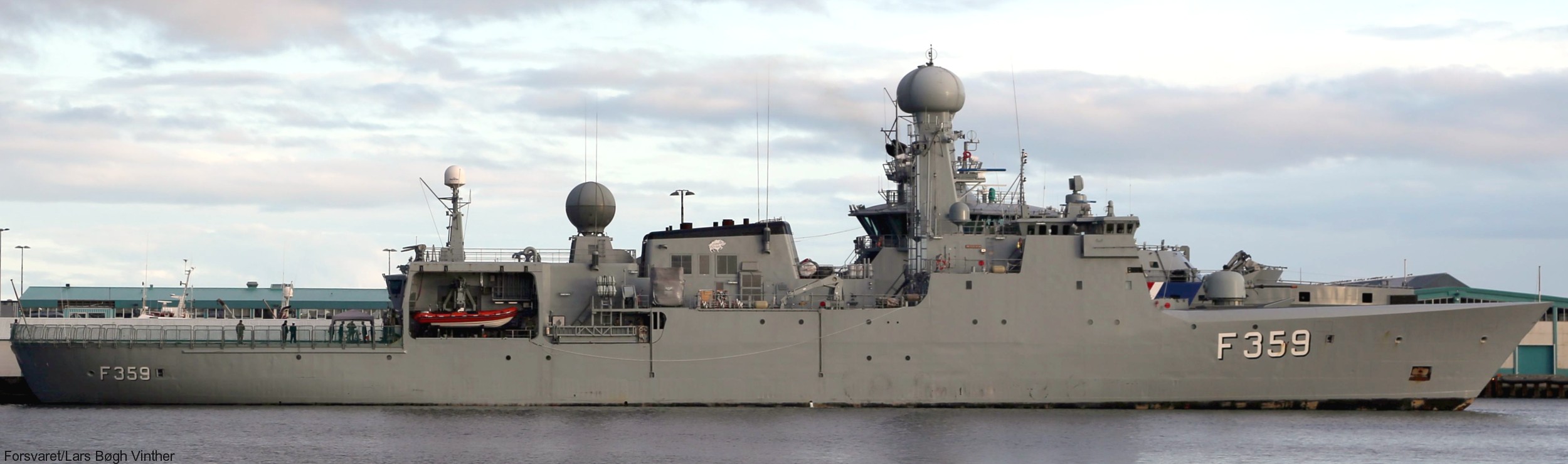f-359 hdms vaedderen thetis class ocean patrol frigate royal danish navy kongelige danske marine kdm inspektionsskibet 04