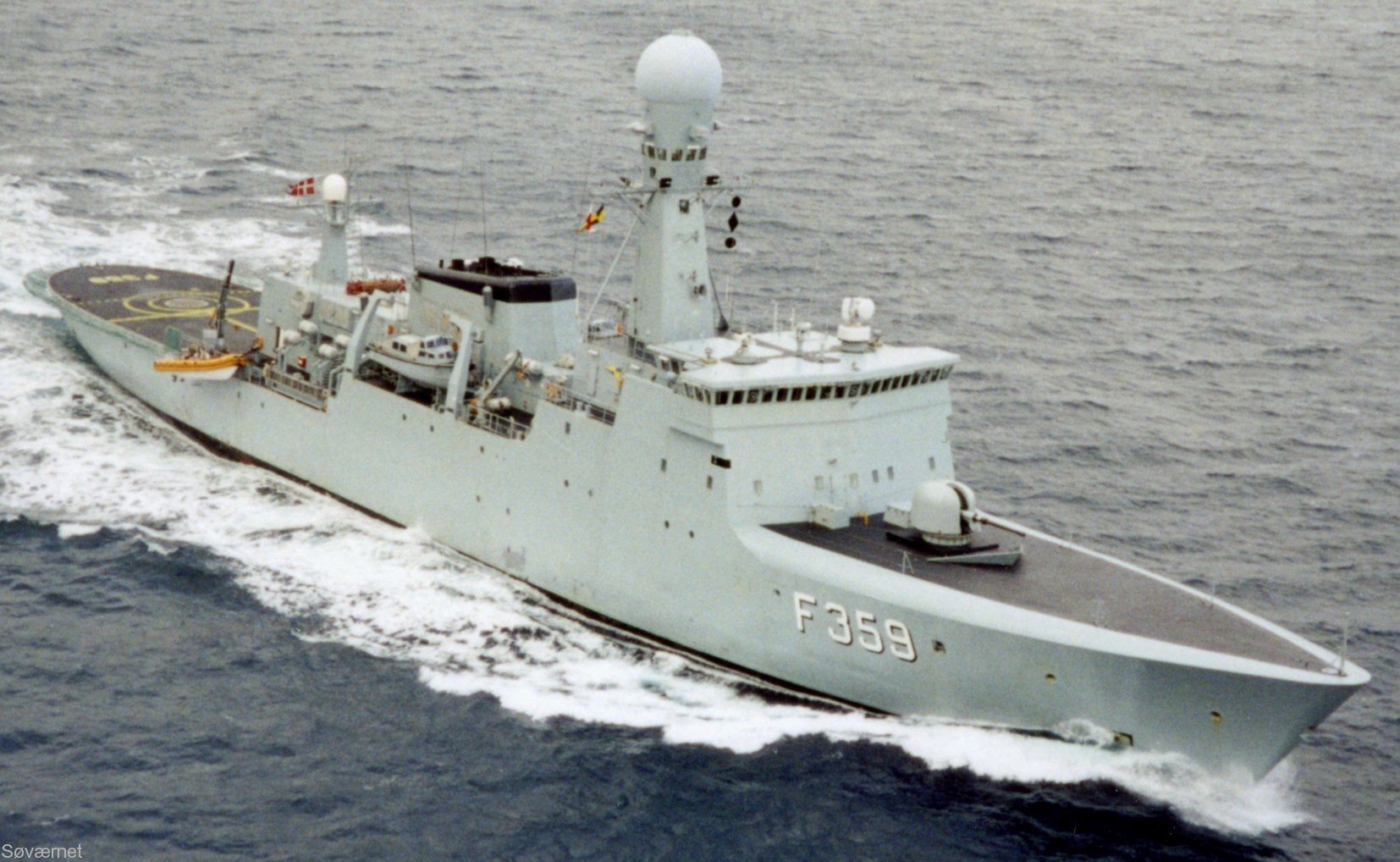 f-359 hdms vaedderen thetis class ocean patrol frigate royal danish navy kongelige danske marine kdm inspektionsskibet 09