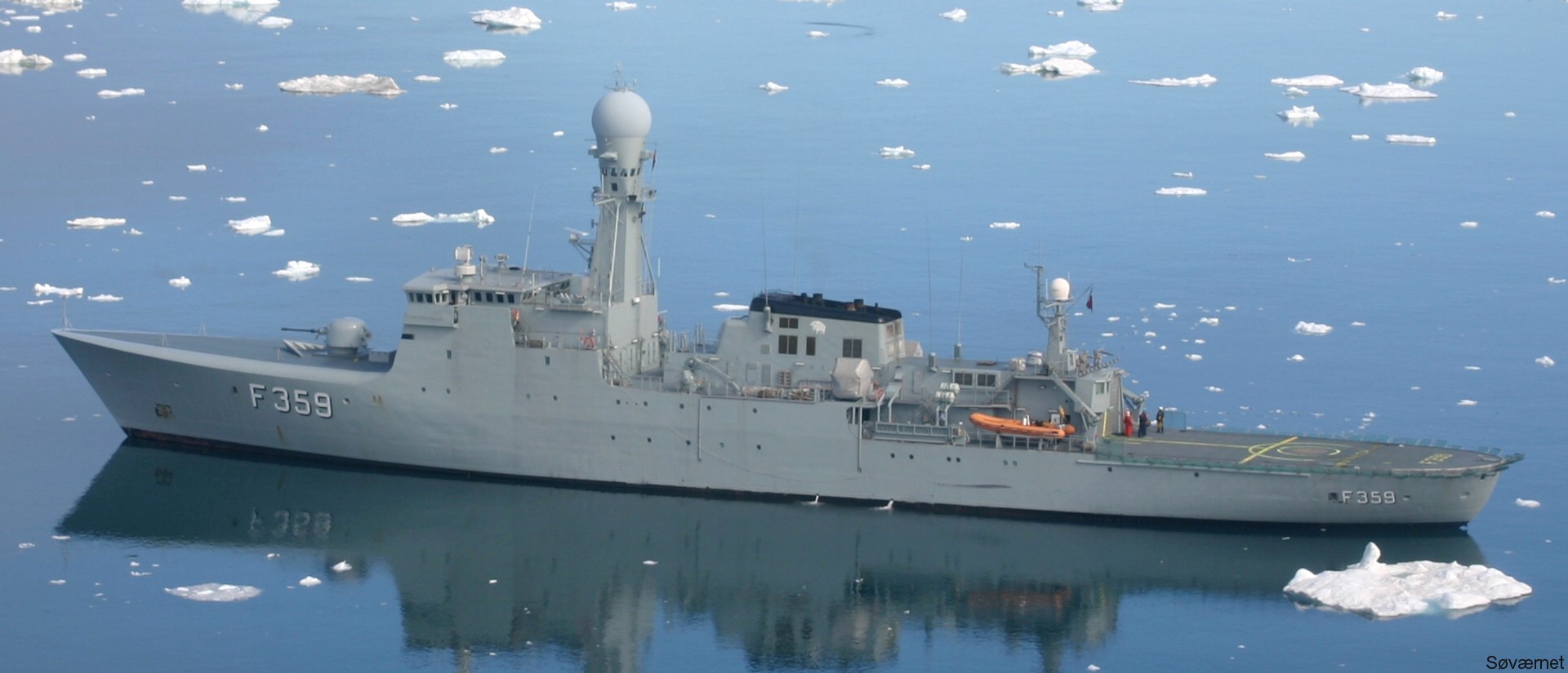f-359 hdms vaedderen thetis class ocean patrol frigate royal danish navy kongelige danske marine kdm inspektionsskibet 25