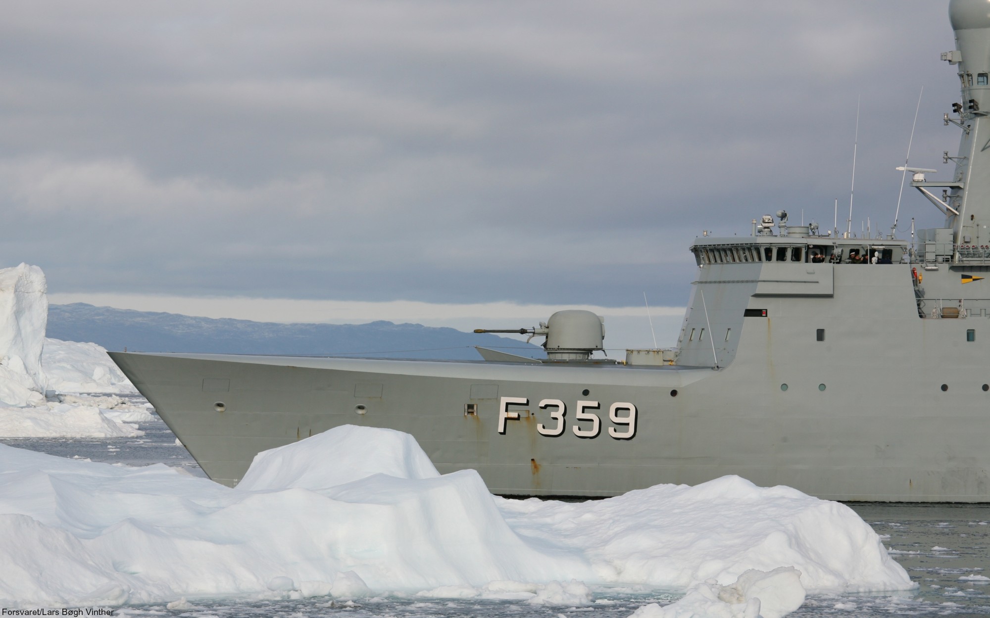 f-359 hdms vaedderen thetis class ocean patrol frigate royal danish navy kongelige danske marine kdm inspektionsskibet 30