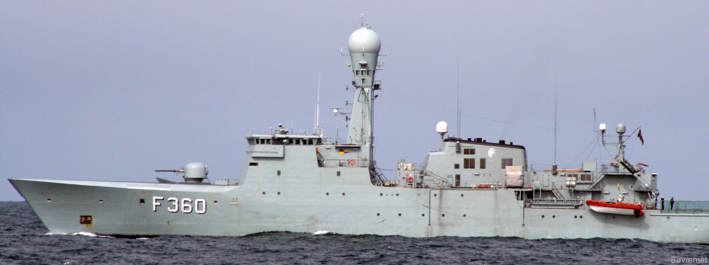 f-360 hdms hvidbjornen thetis class ocean patrol frigate royal danish navy kongelige danske marine kdm inspektionsskibet 12