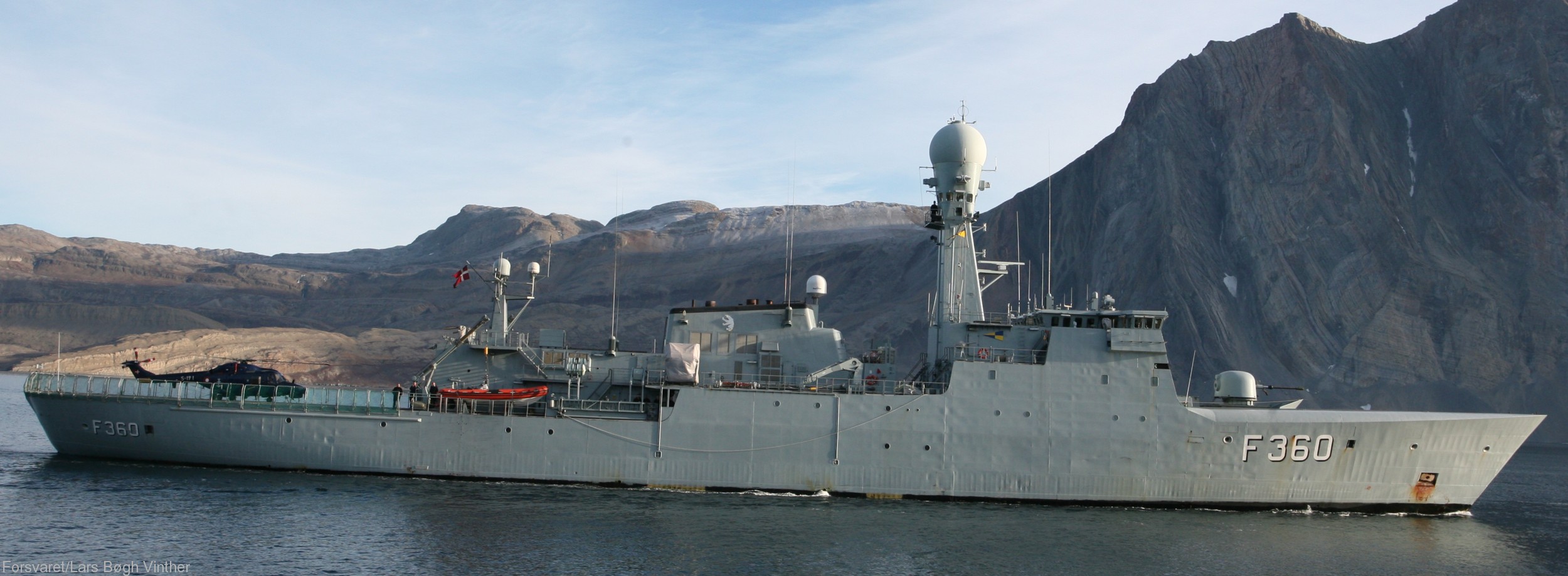 f-360 hdms hvidbjornen thetis class ocean patrol frigate royal danish navy kongelige danske marine kdm inspektionsskibet 21