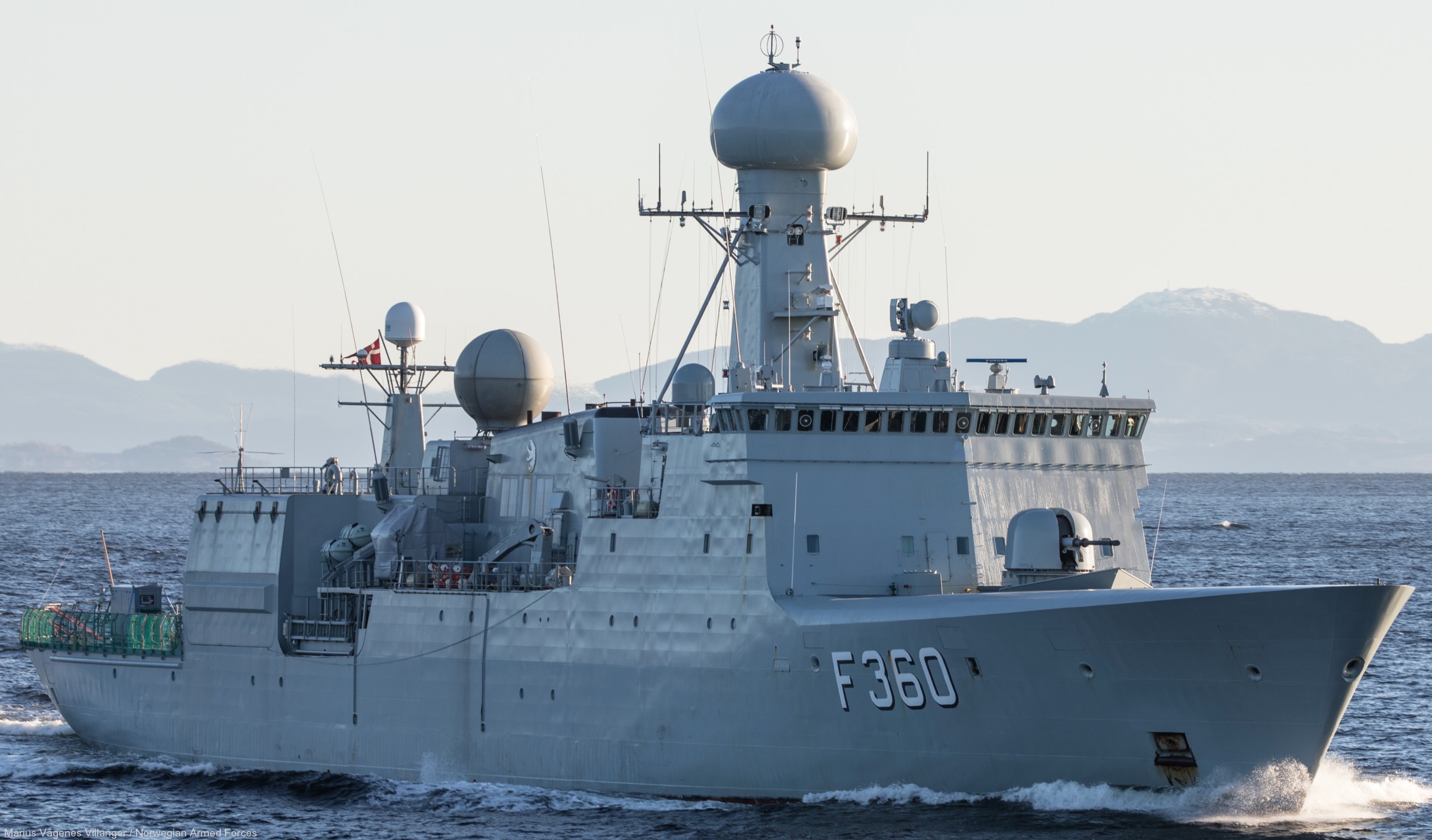 f-360 hdms hvidbjornen thetis class ocean patrol frigate royal danish navy kongelige danske marine kdm inspektionsskibet 31x scendborg shipyard
