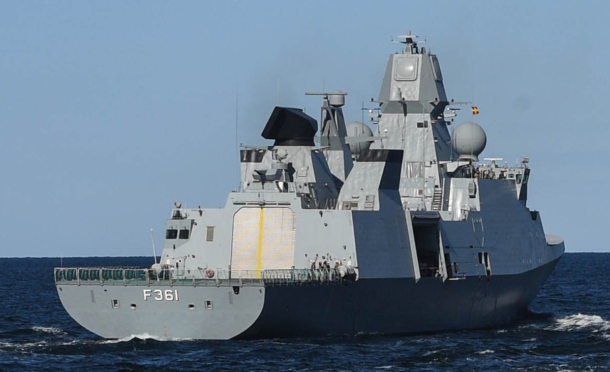 f-361 hdms iver huitfeldt class guided missile frigate ffg royal danish navy 06